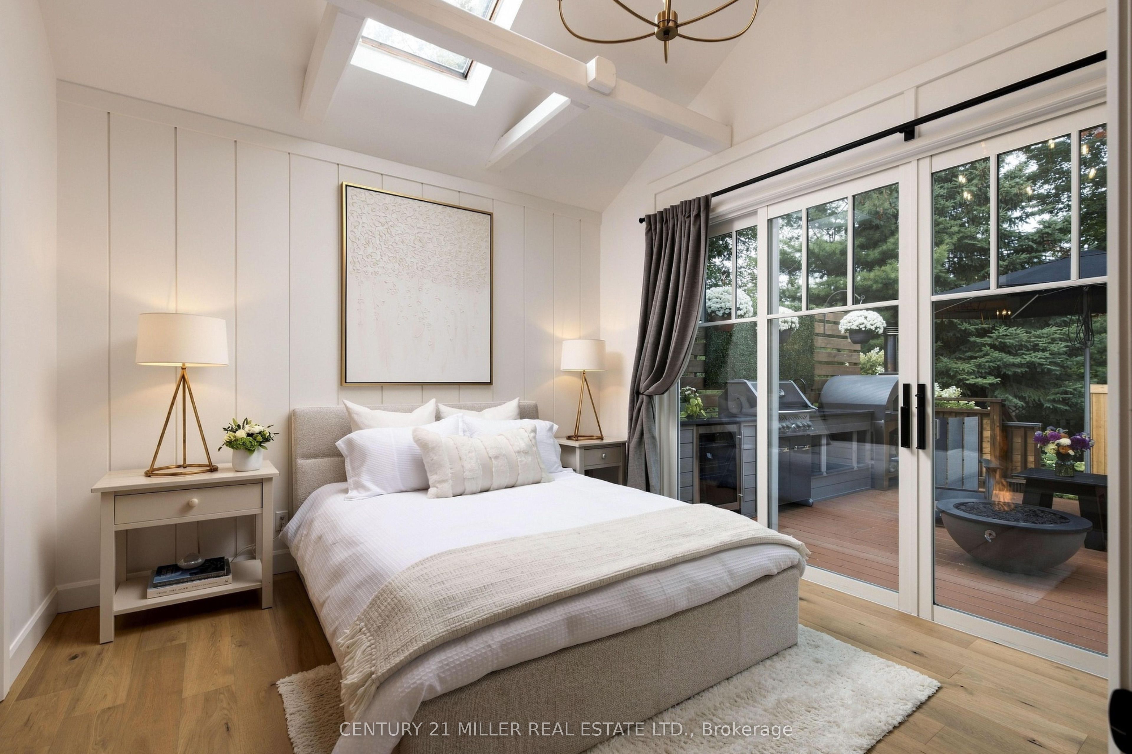 433 Allan Street Property Photo 13