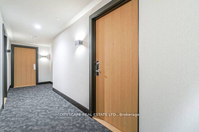 2520 Eglinton Avenue W 1507 Property Photo 2