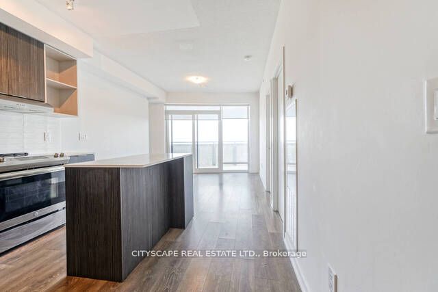 2520 Eglinton Avenue W 1507 Property Photo 4