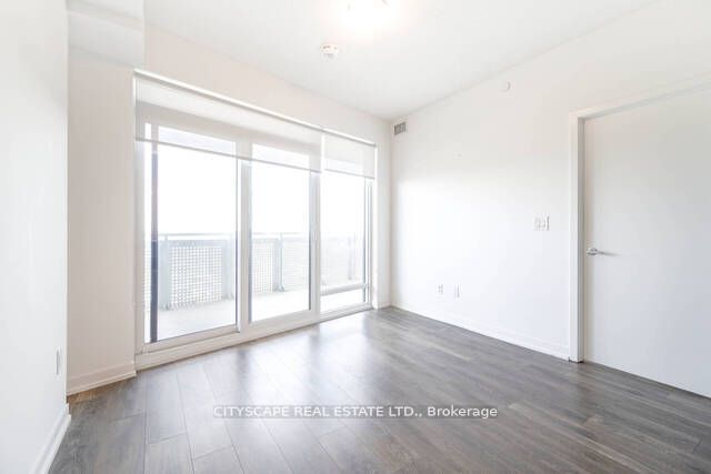 2520 Eglinton Avenue W 1507 Property Photo 7