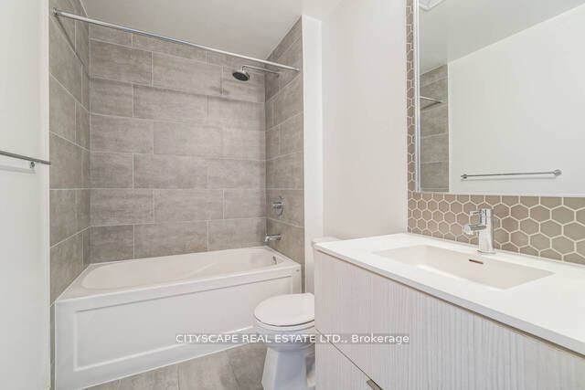 2520 Eglinton Avenue W 1507 Property Photo 13