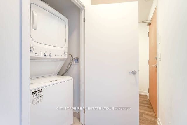 2520 Eglinton Avenue W 1507 Property Photo 16