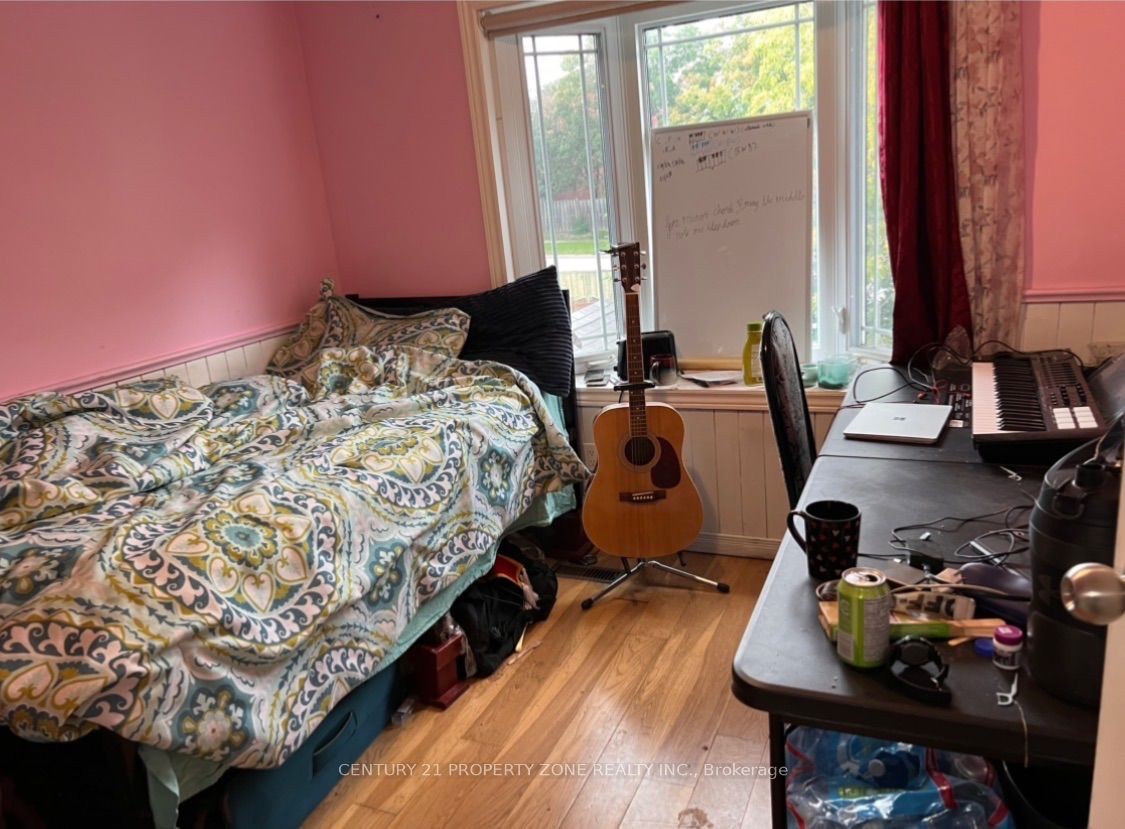 6 Roehampton Crescent W Property Photo 18