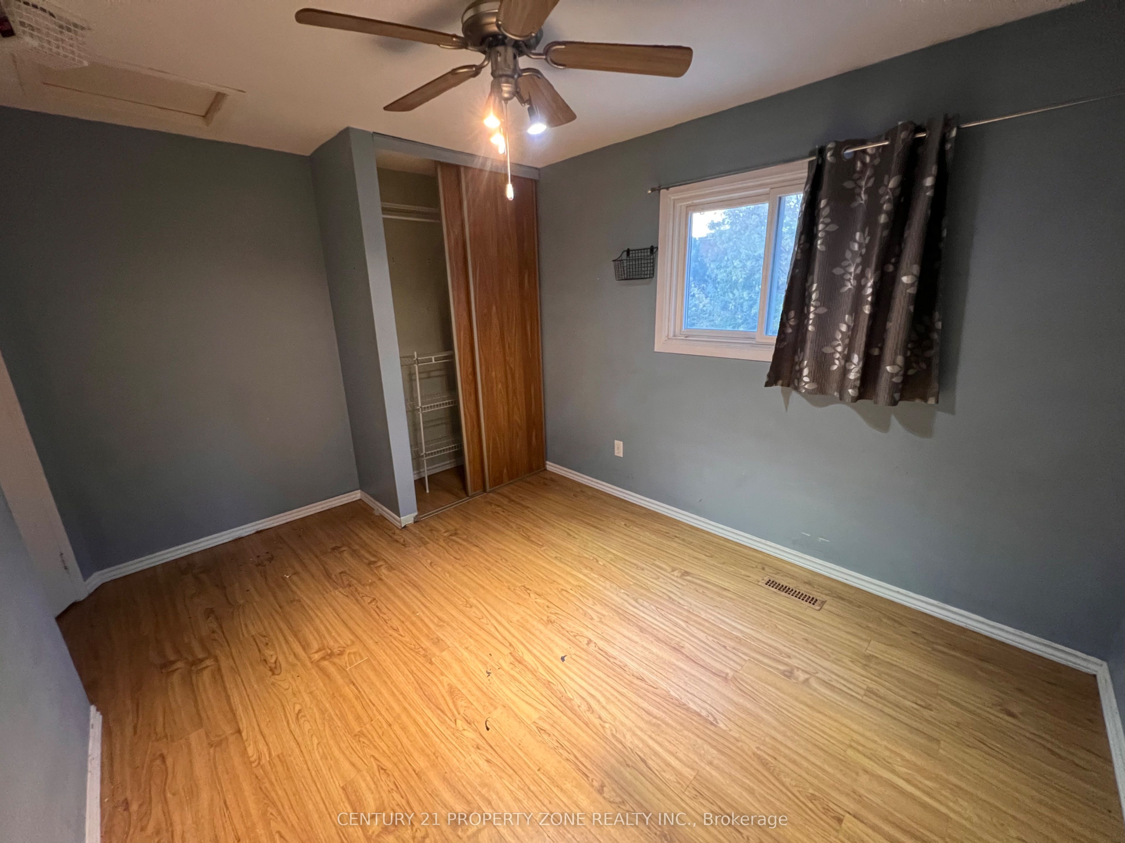 6 Roehampton Crescent W Property Photo 20