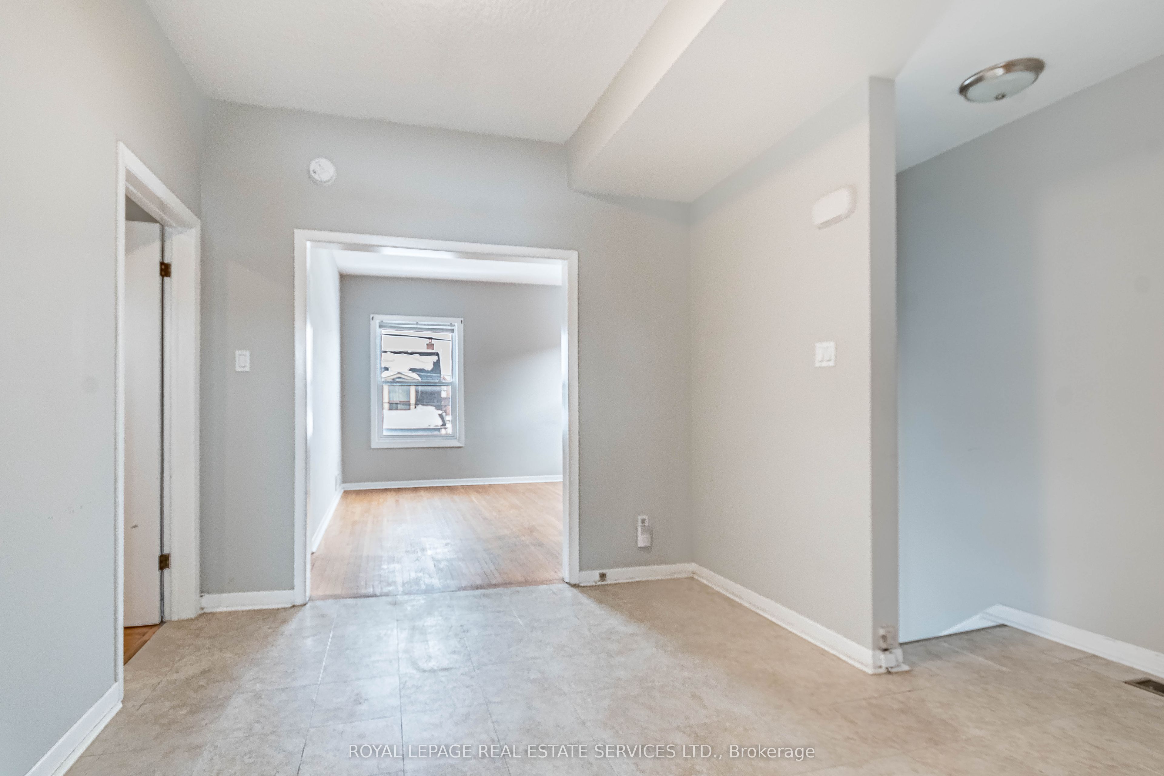 740 Lansdowne Avenue Property Photo 8