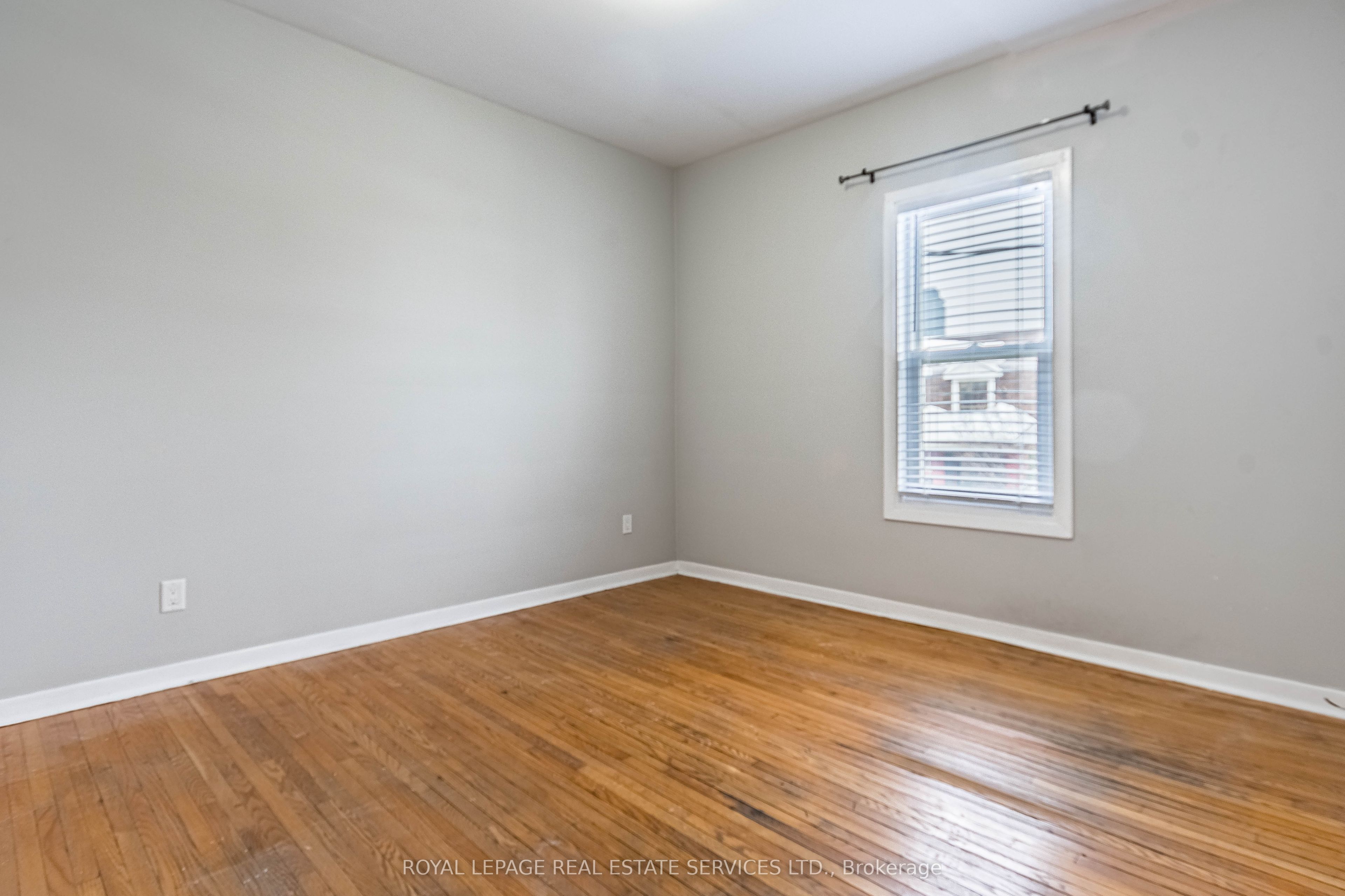 740 Lansdowne Avenue Property Photo 14
