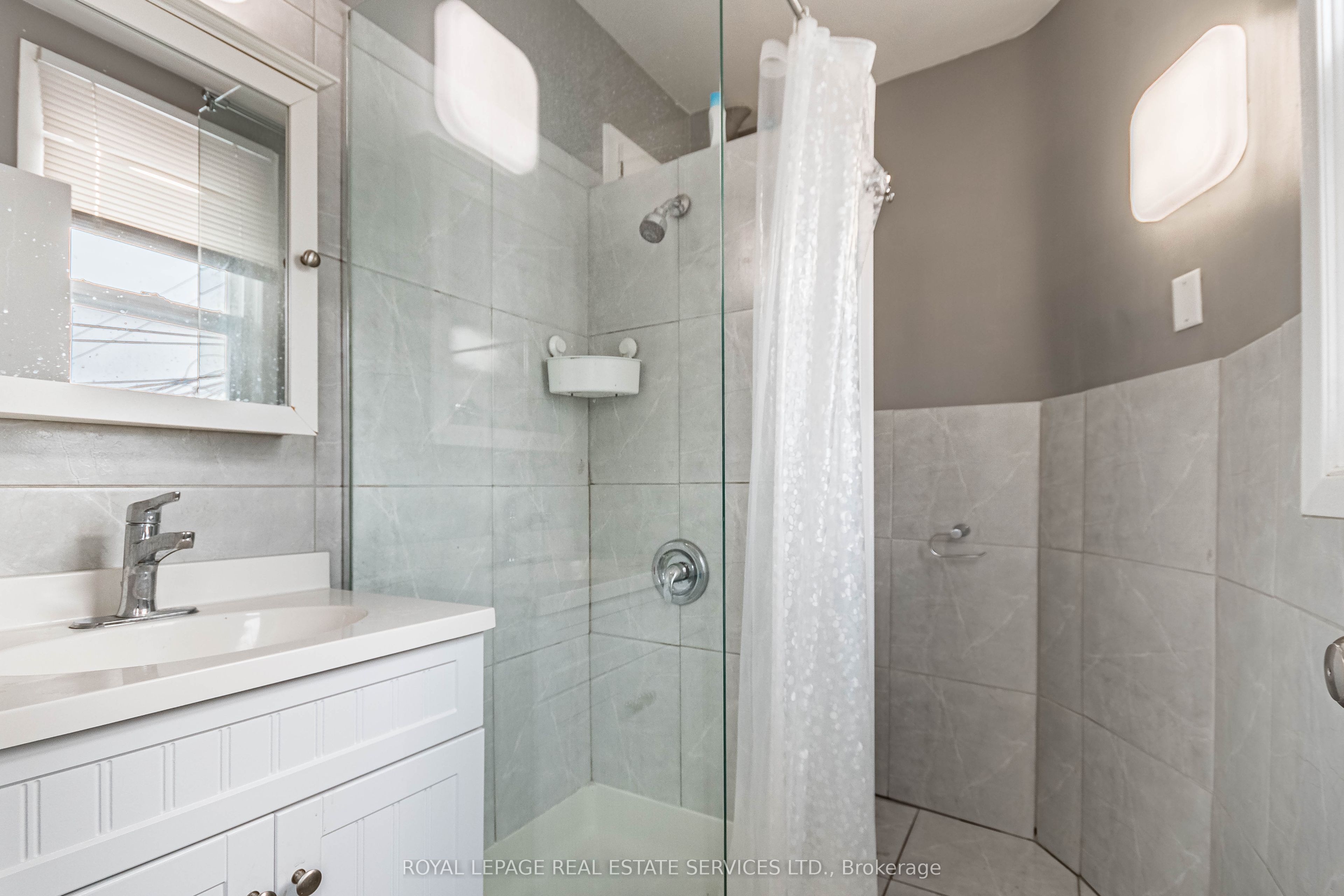 740 Lansdowne Avenue Property Photo 15