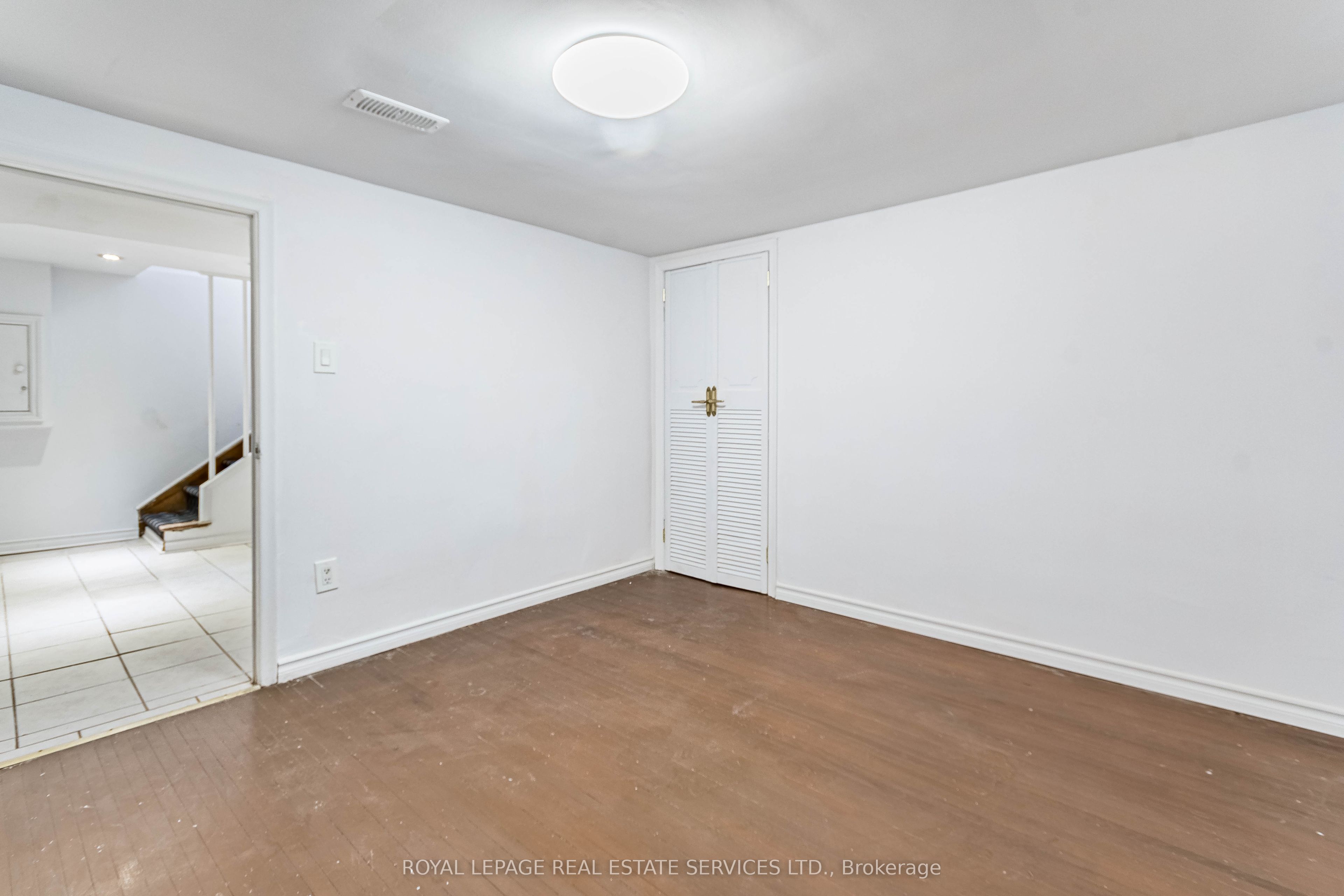740 Lansdowne Avenue Property Photo 18