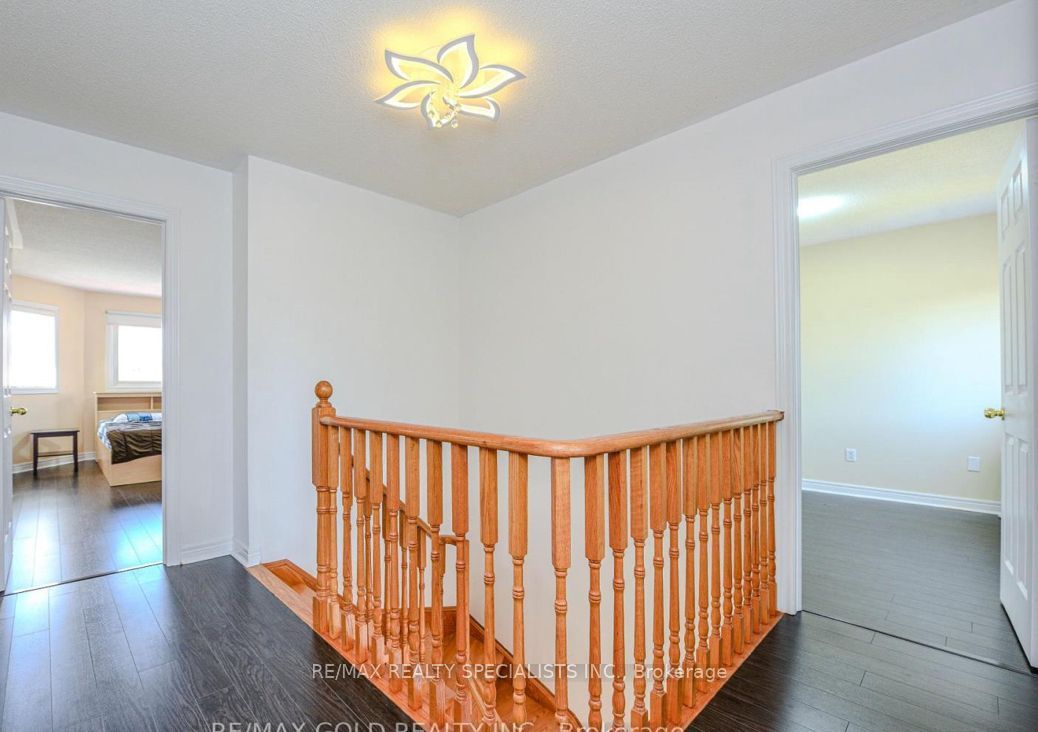 6828 Gracefield Drive Upper Property Photo 18