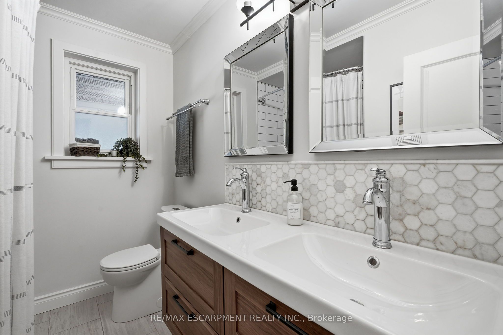 1453 Mountain Grove Avenue Property Photo 28
