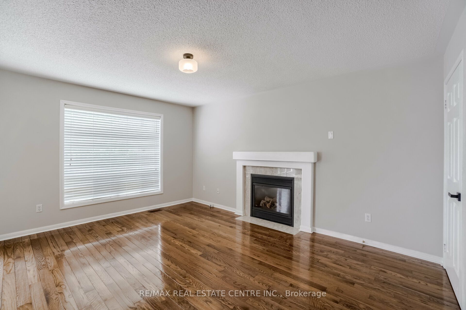 2298 Grand Oak Trail Property Photo 10