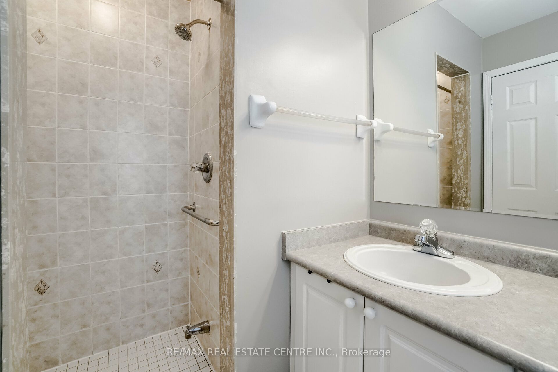 2298 Grand Oak Trail Property Photo 15