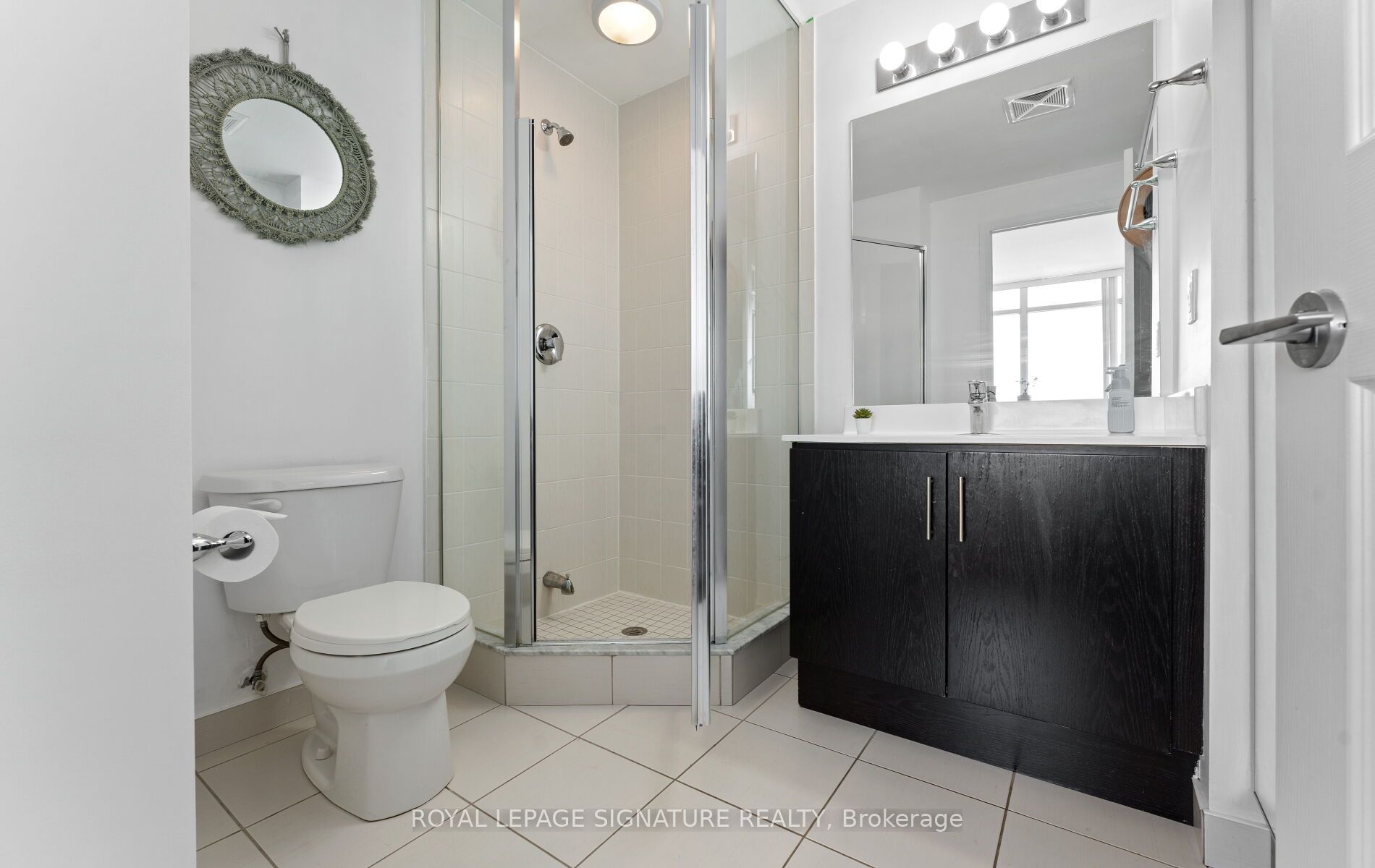 15 James Finlay Way 1101 Property Photo 21