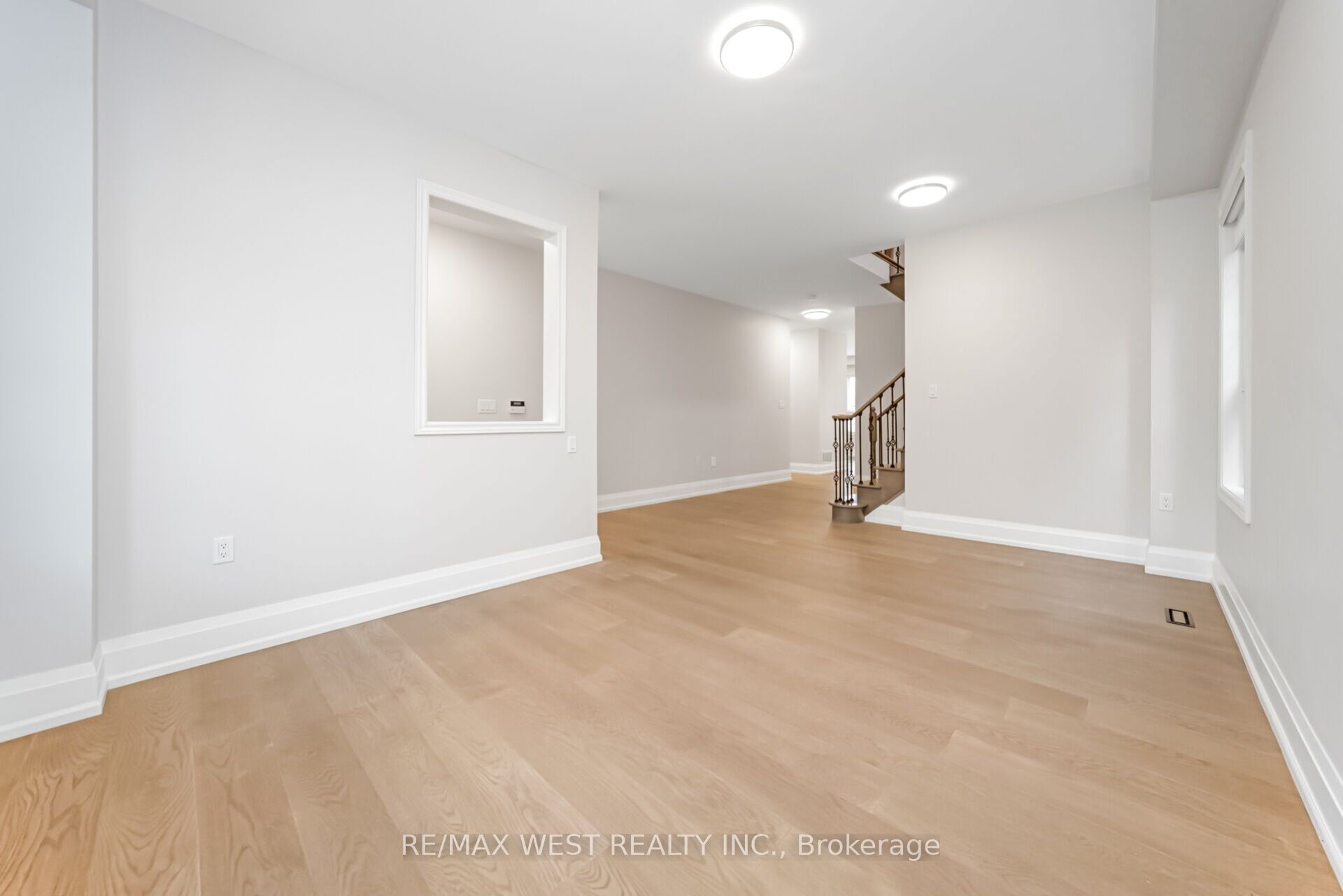 5843 Rainspring Drive Property Photo 8