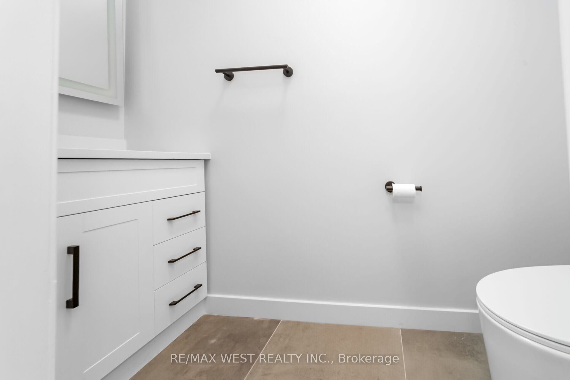 5843 Rainspring Drive Property Photo 19