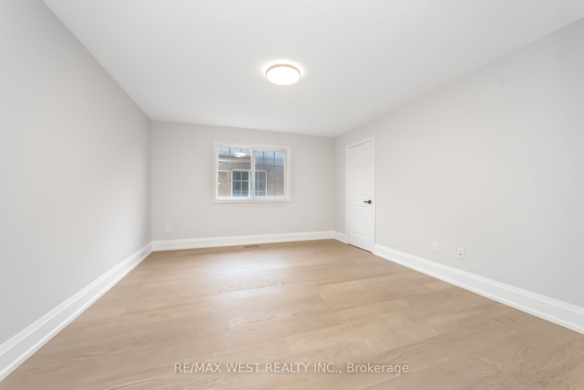 5843 Rainspring Drive Property Photo 29