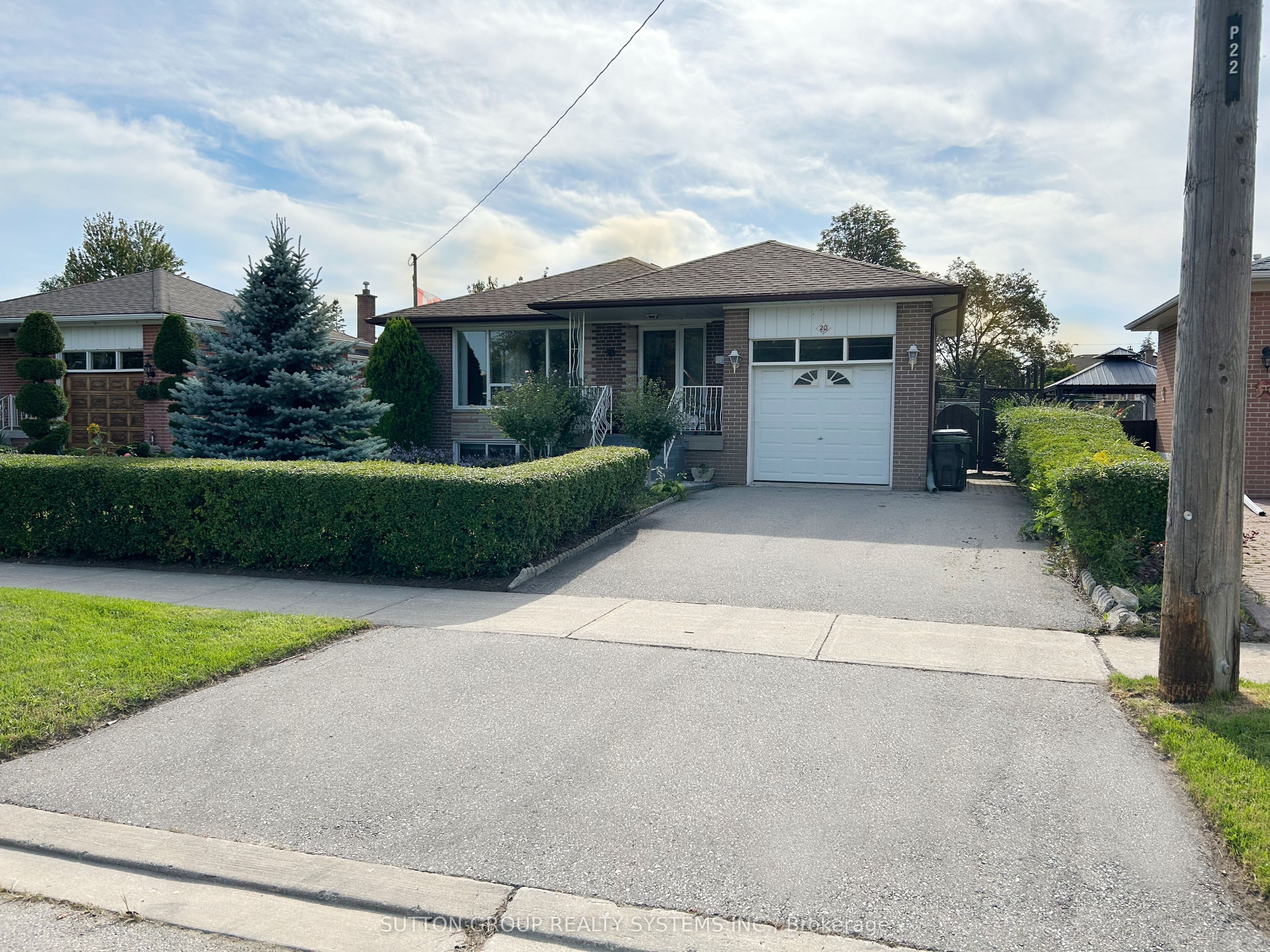 20 Taysham Crescent Property Photo 3