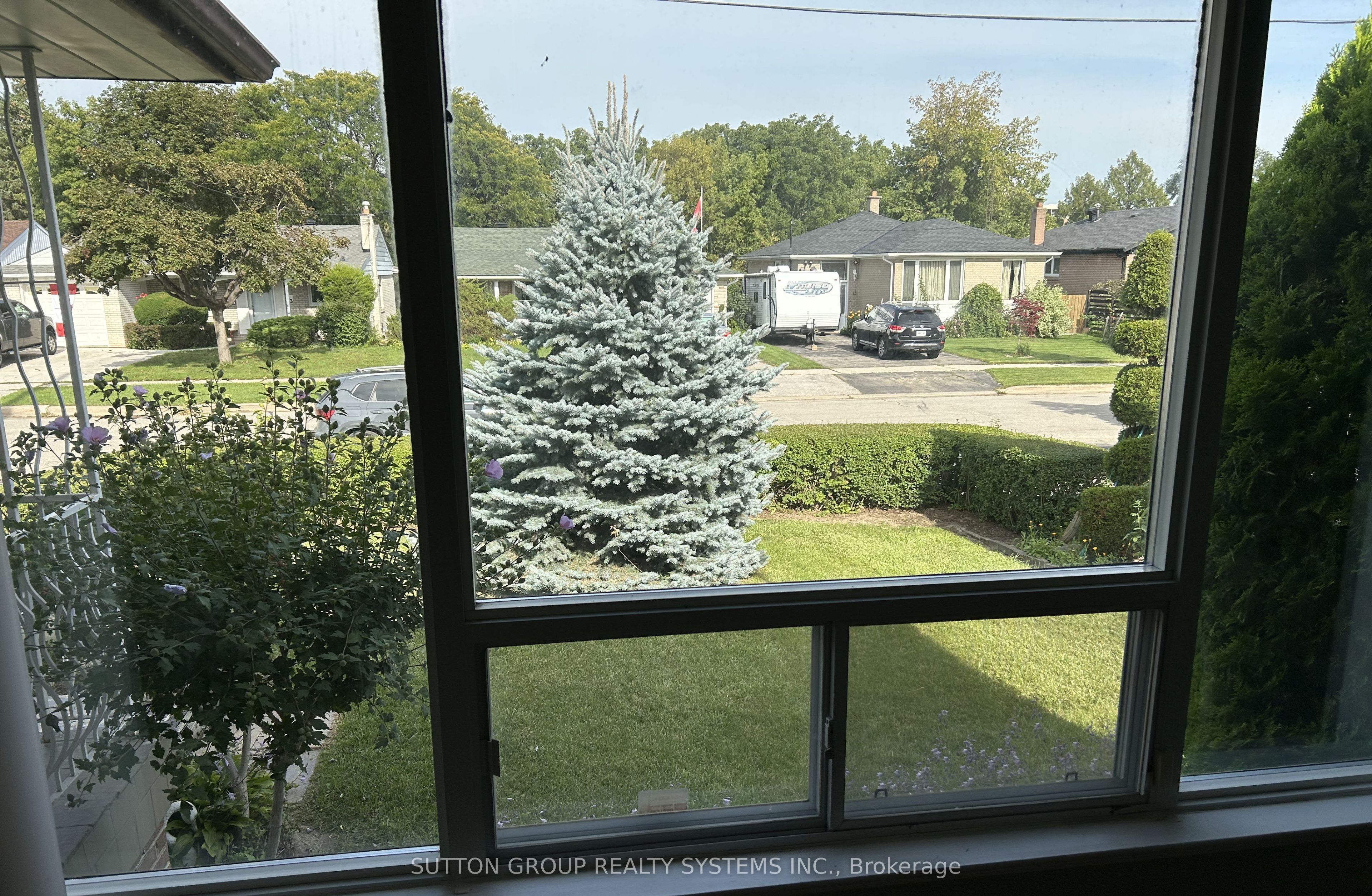 20 Taysham Crescent Property Photo 4