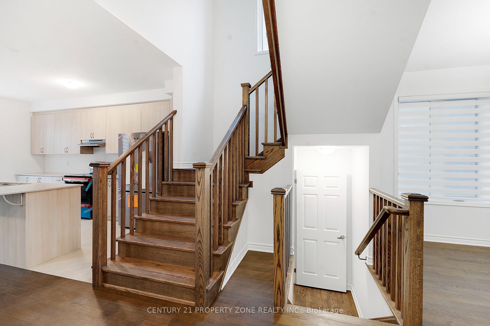 1518 Zilio Terrace Property Photo 14