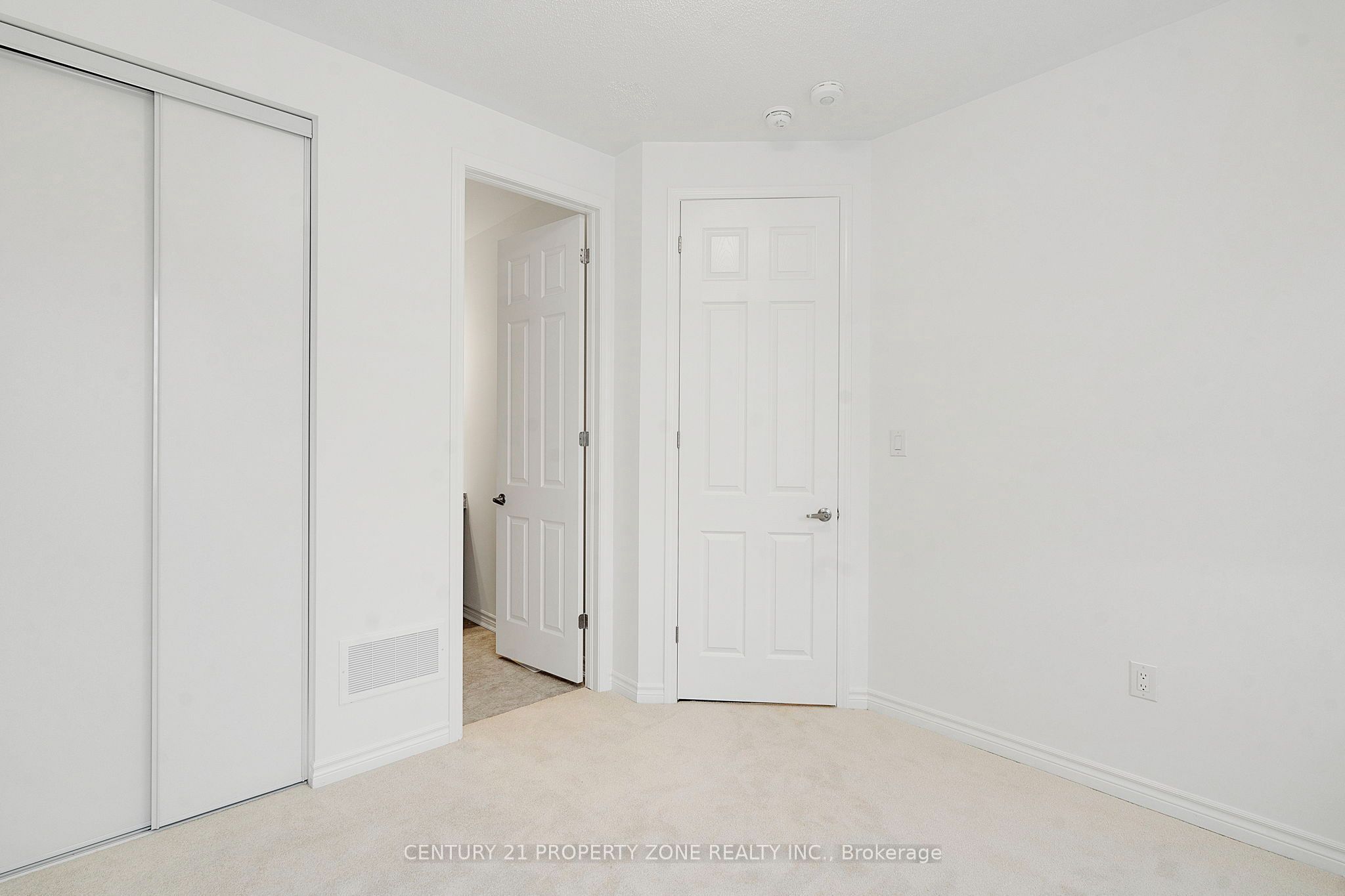 1518 Zilio Terrace Property Photo 21