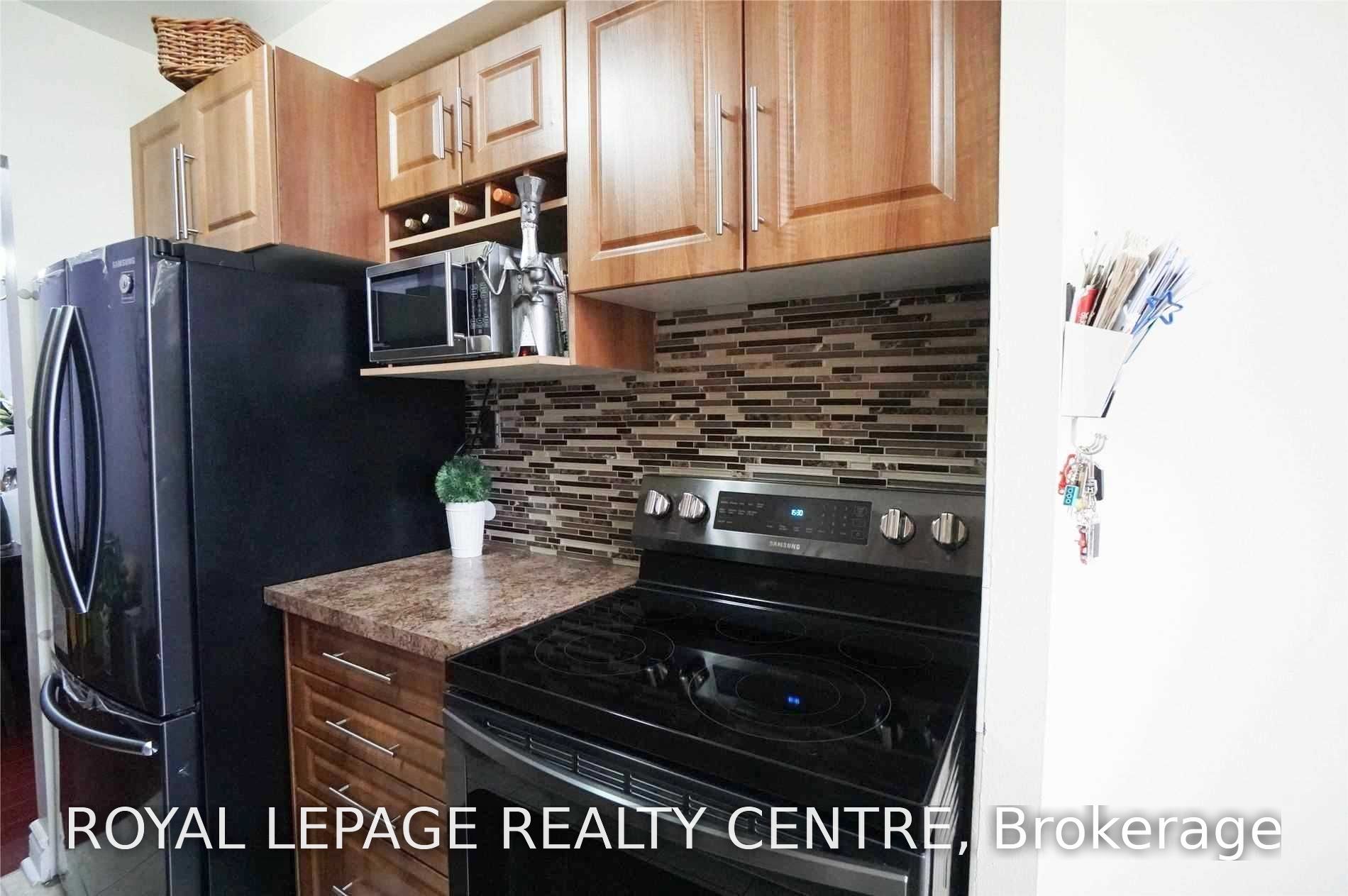 1615 Bloor Street E 504 Property Photo 12