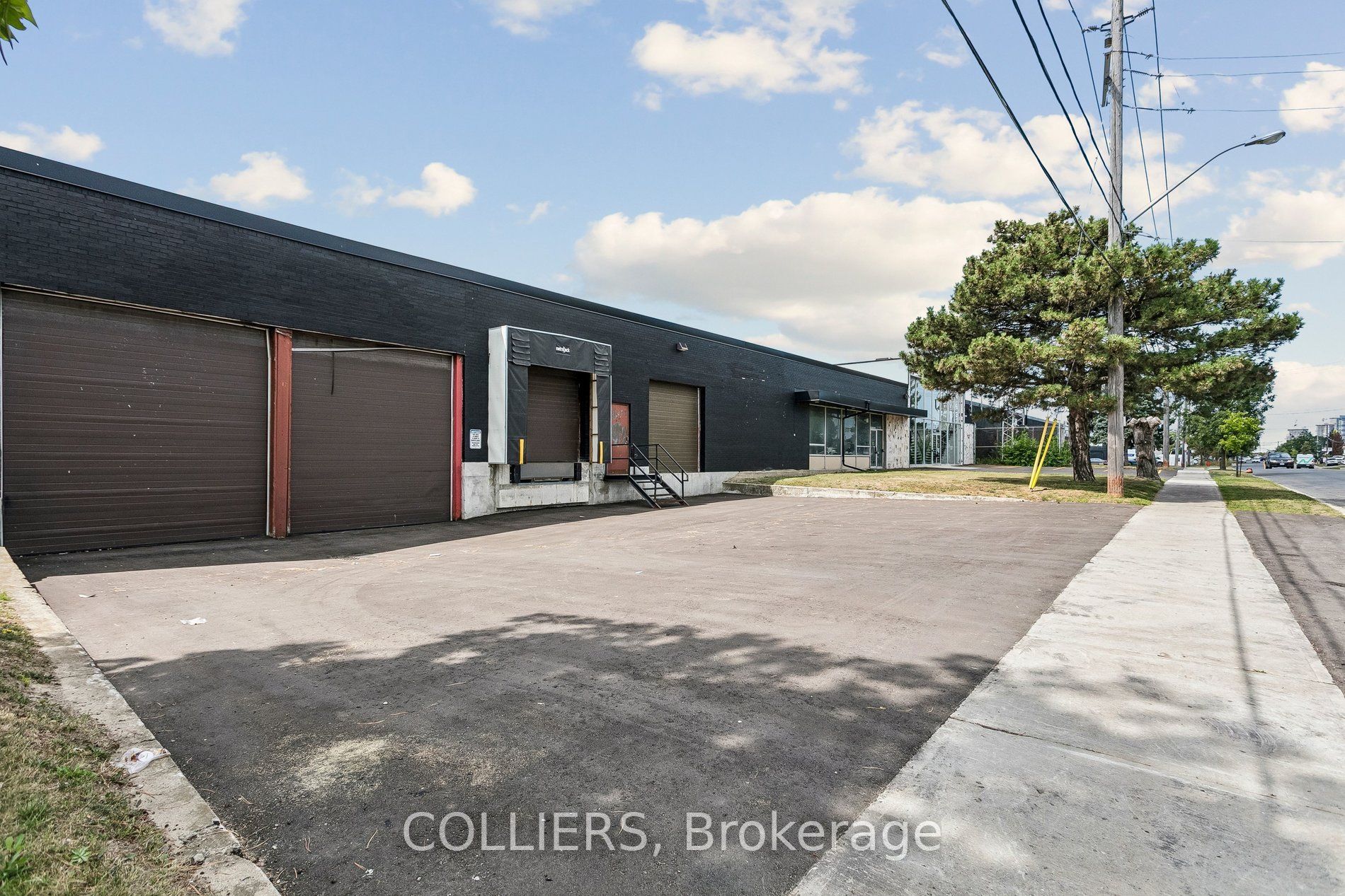 36-38 Milvan Drive Property Photo 3