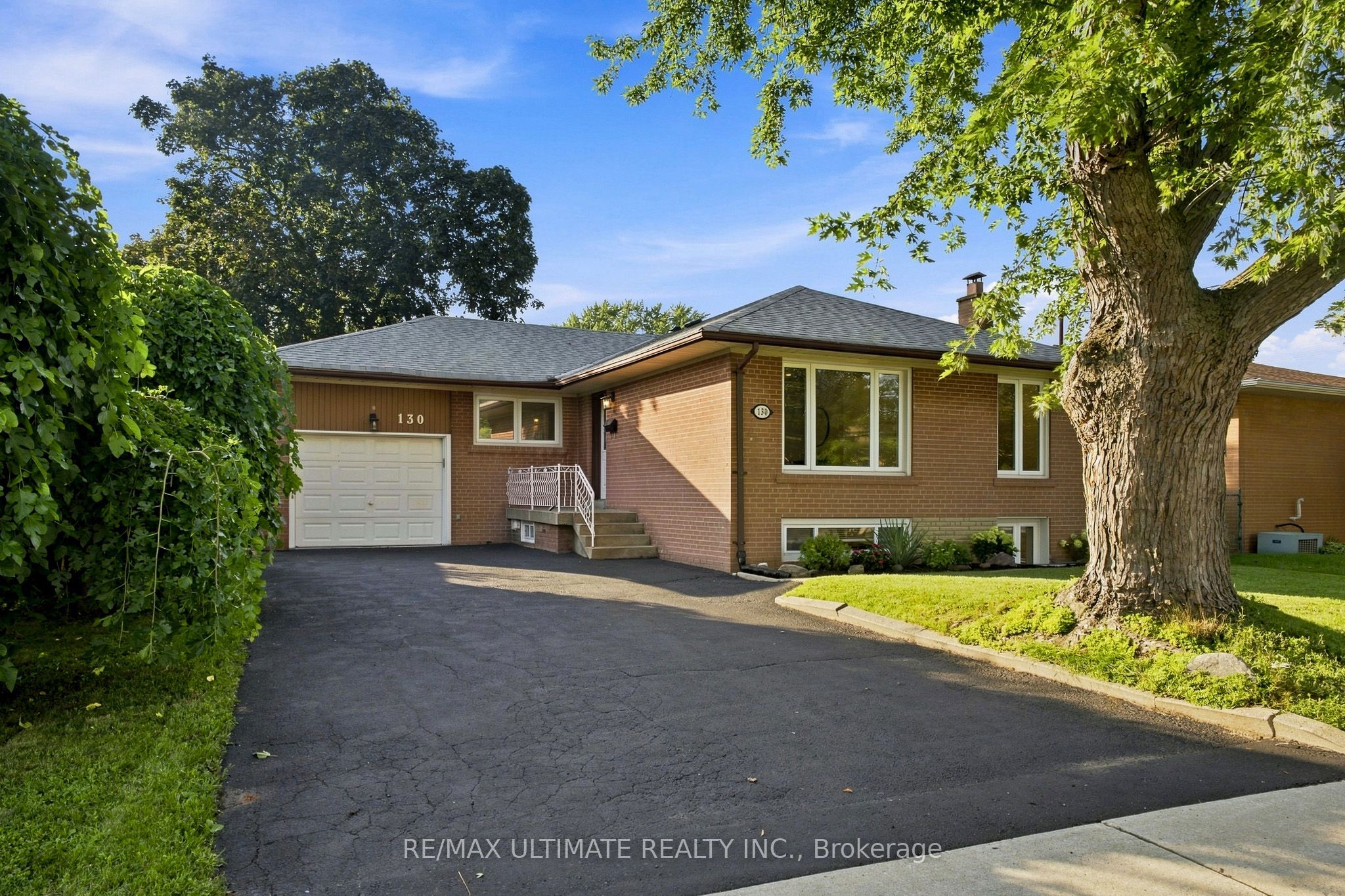 130 Thistle Down Boulevard Property Photo 1