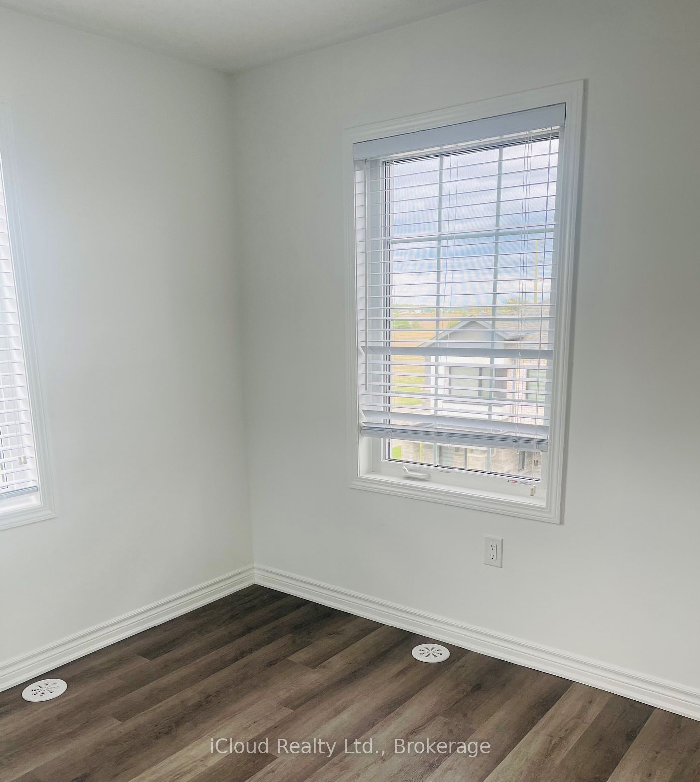 1853 Thames Circle Property Photo 21