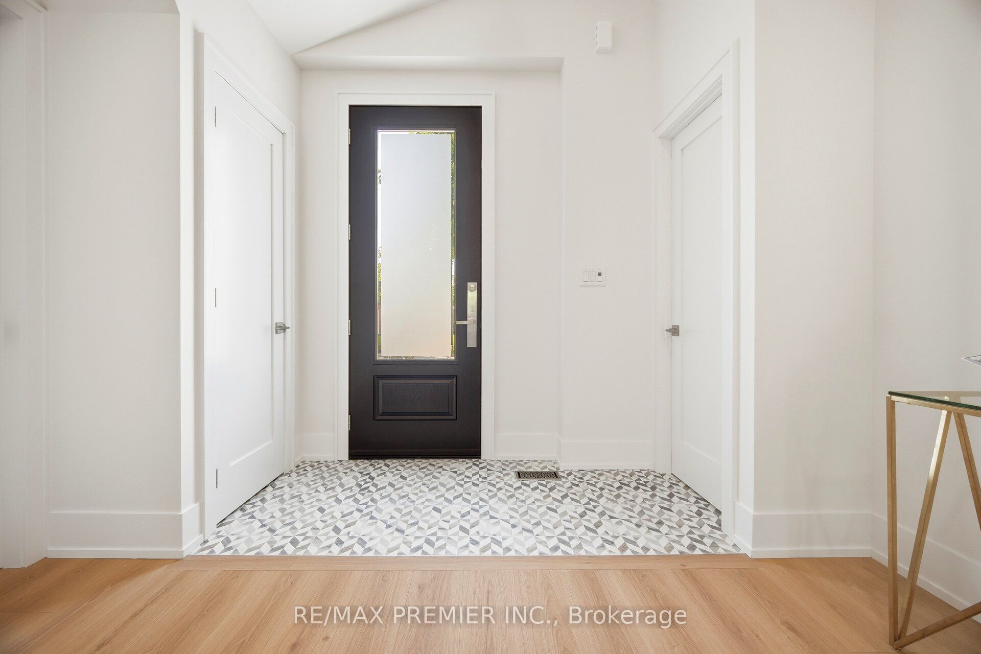 62 Flamborough Drive Main Property Photo 7