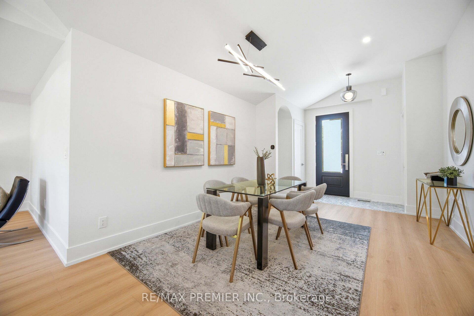 62 Flamborough Drive Main Property Photo 10