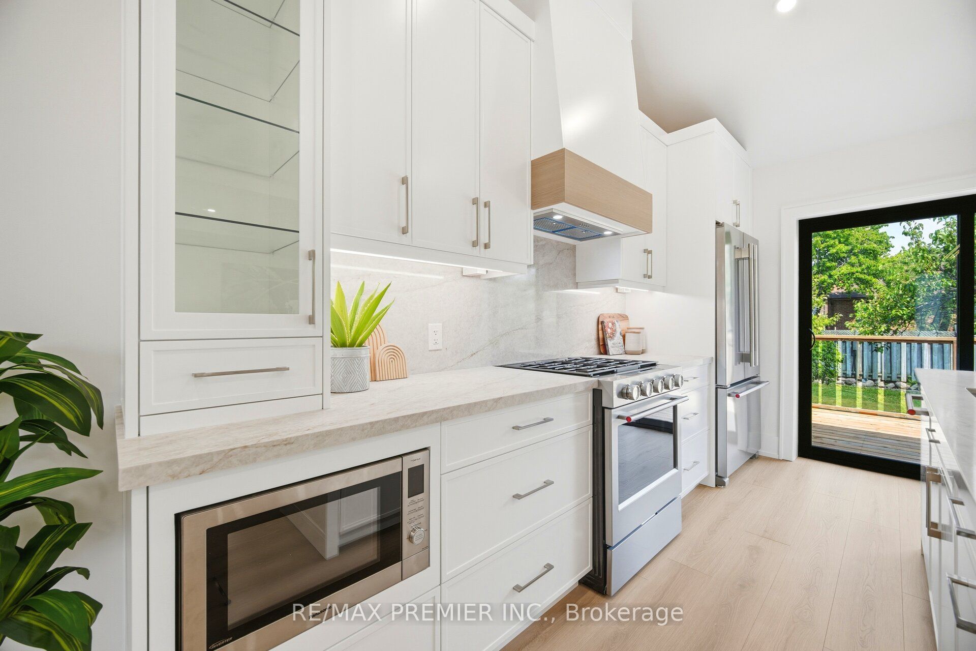 62 Flamborough Drive Main Property Photo 15