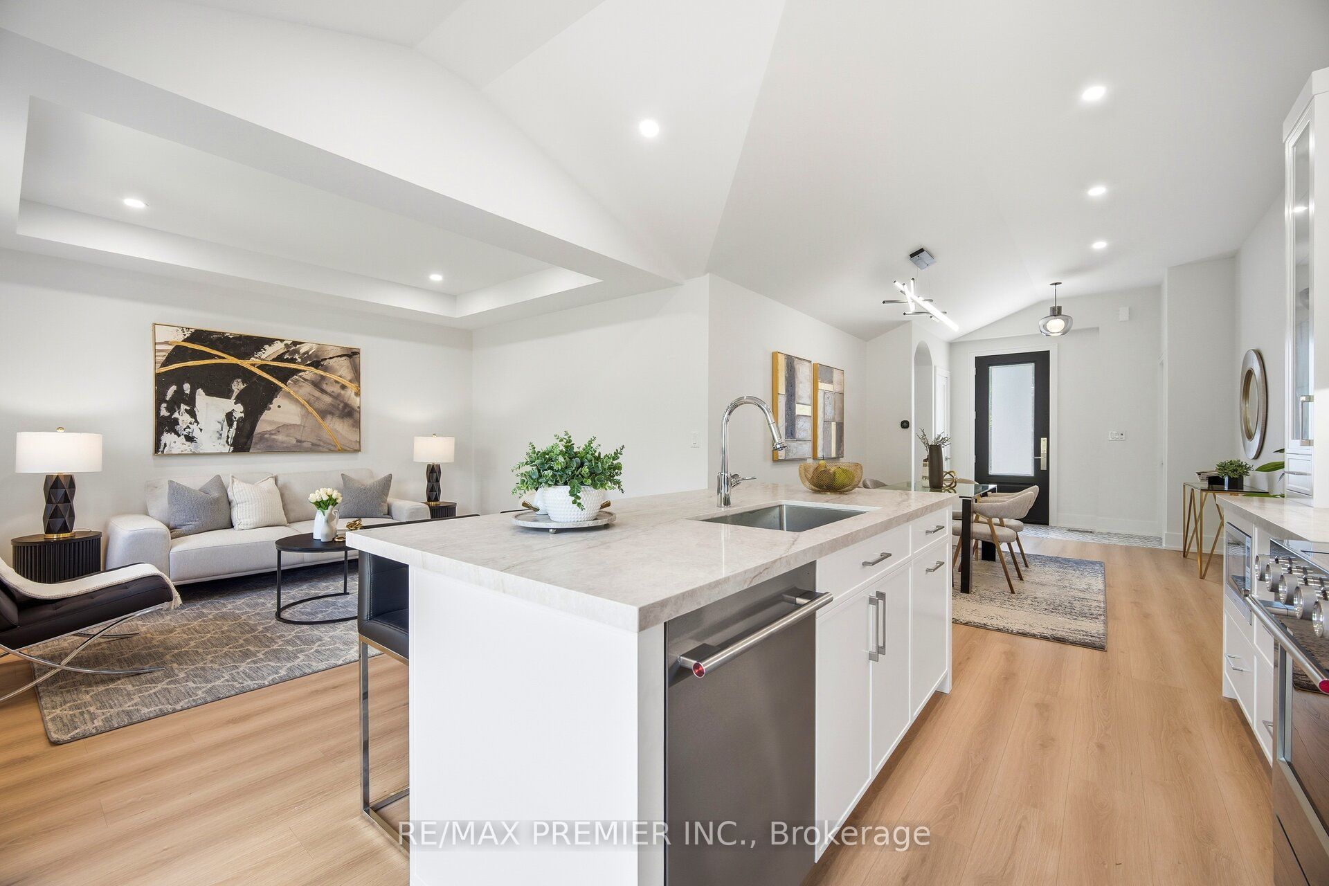 62 Flamborough Drive Main Property Photo 18