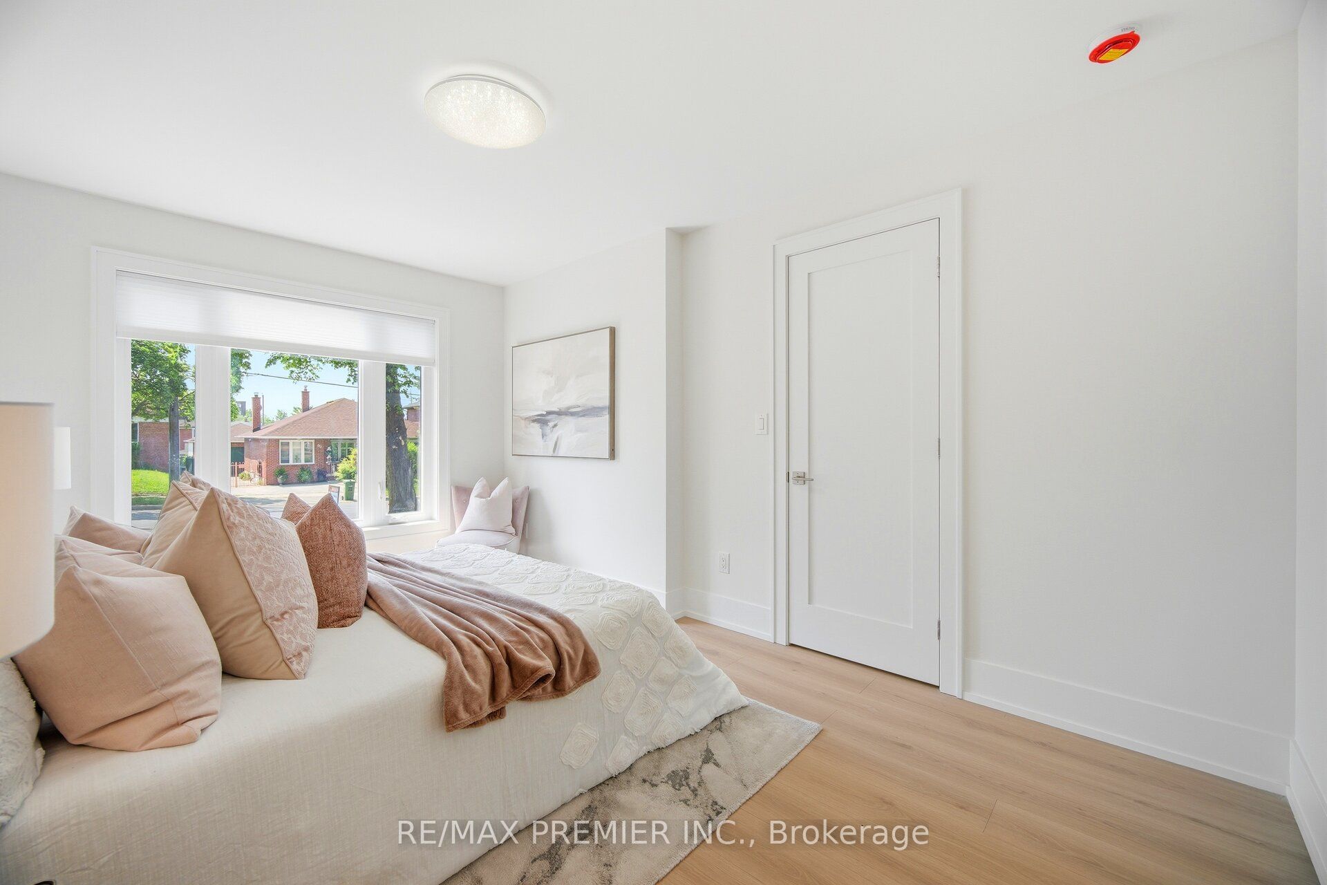 62 Flamborough Drive Main Property Photo 25
