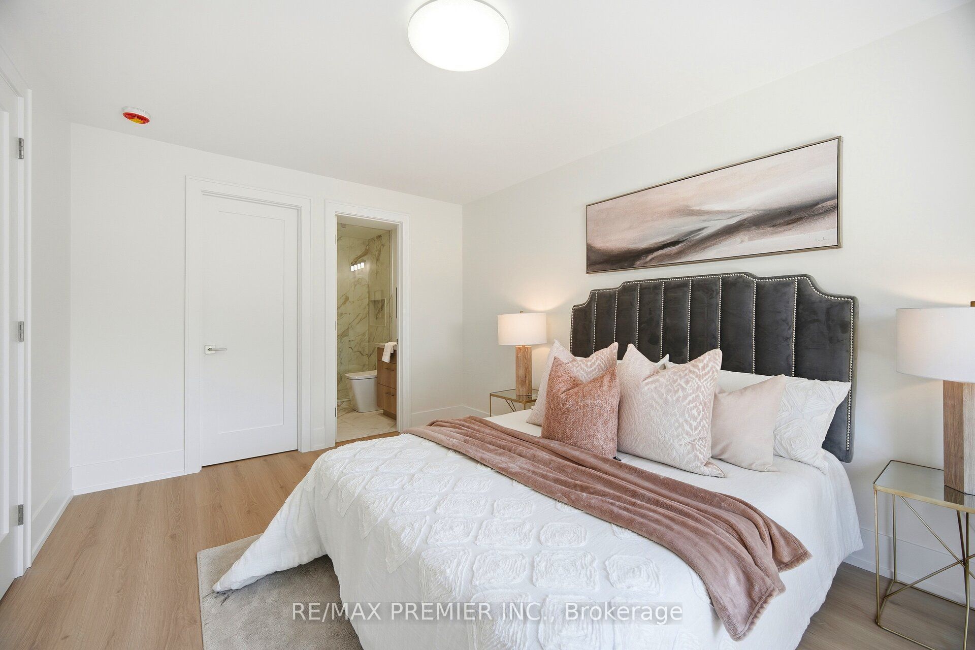 62 Flamborough Drive Main Property Photo 26