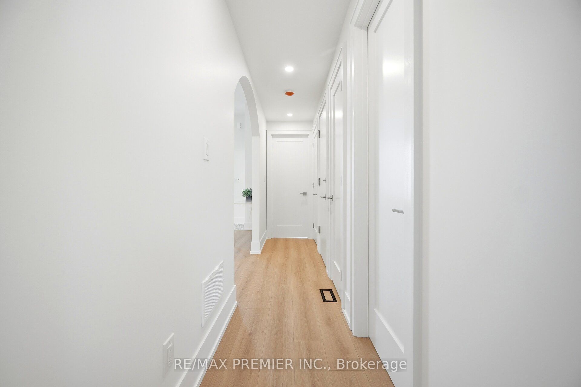 62 Flamborough Drive Main Property Photo 30