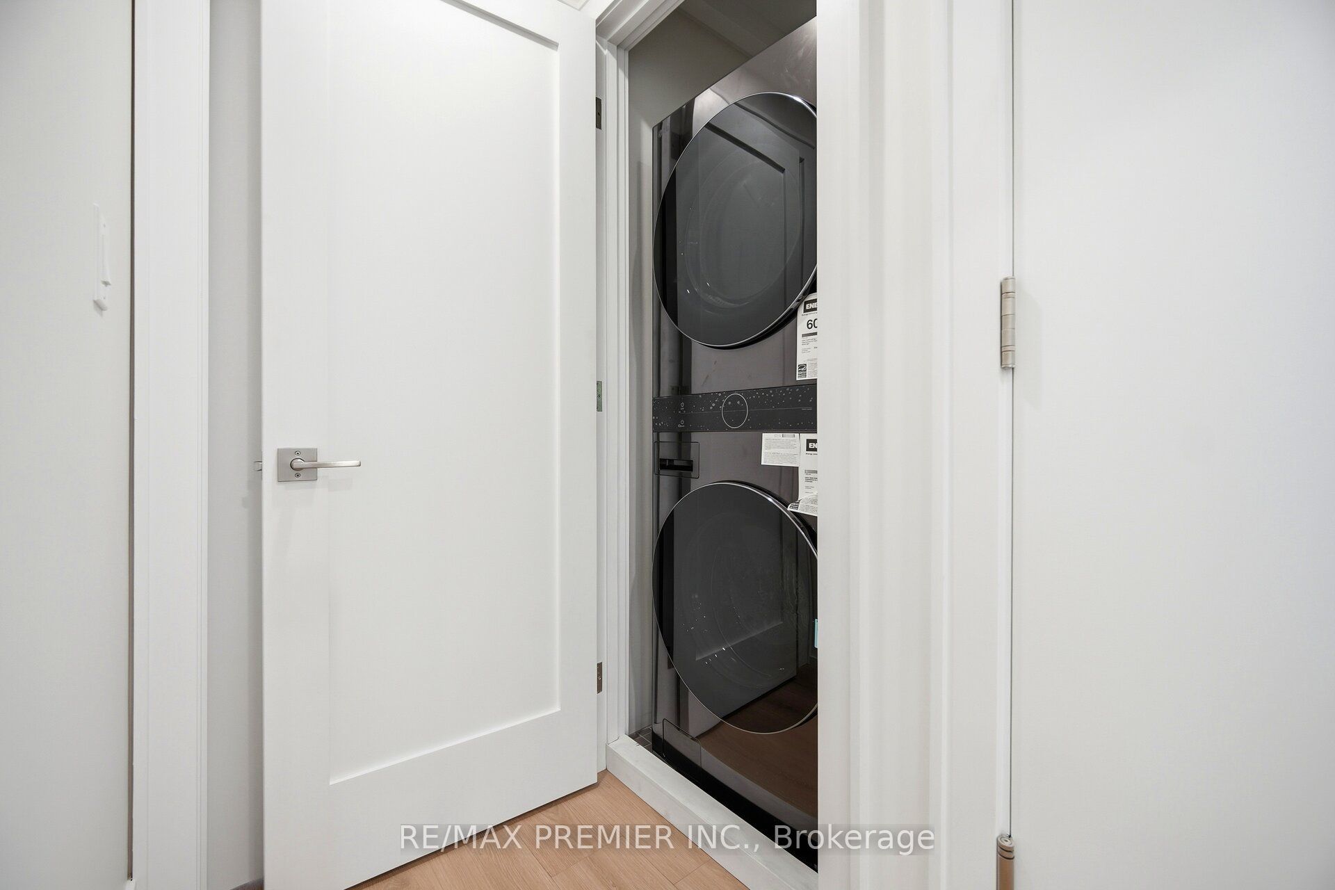 62 Flamborough Drive Main Property Photo 36