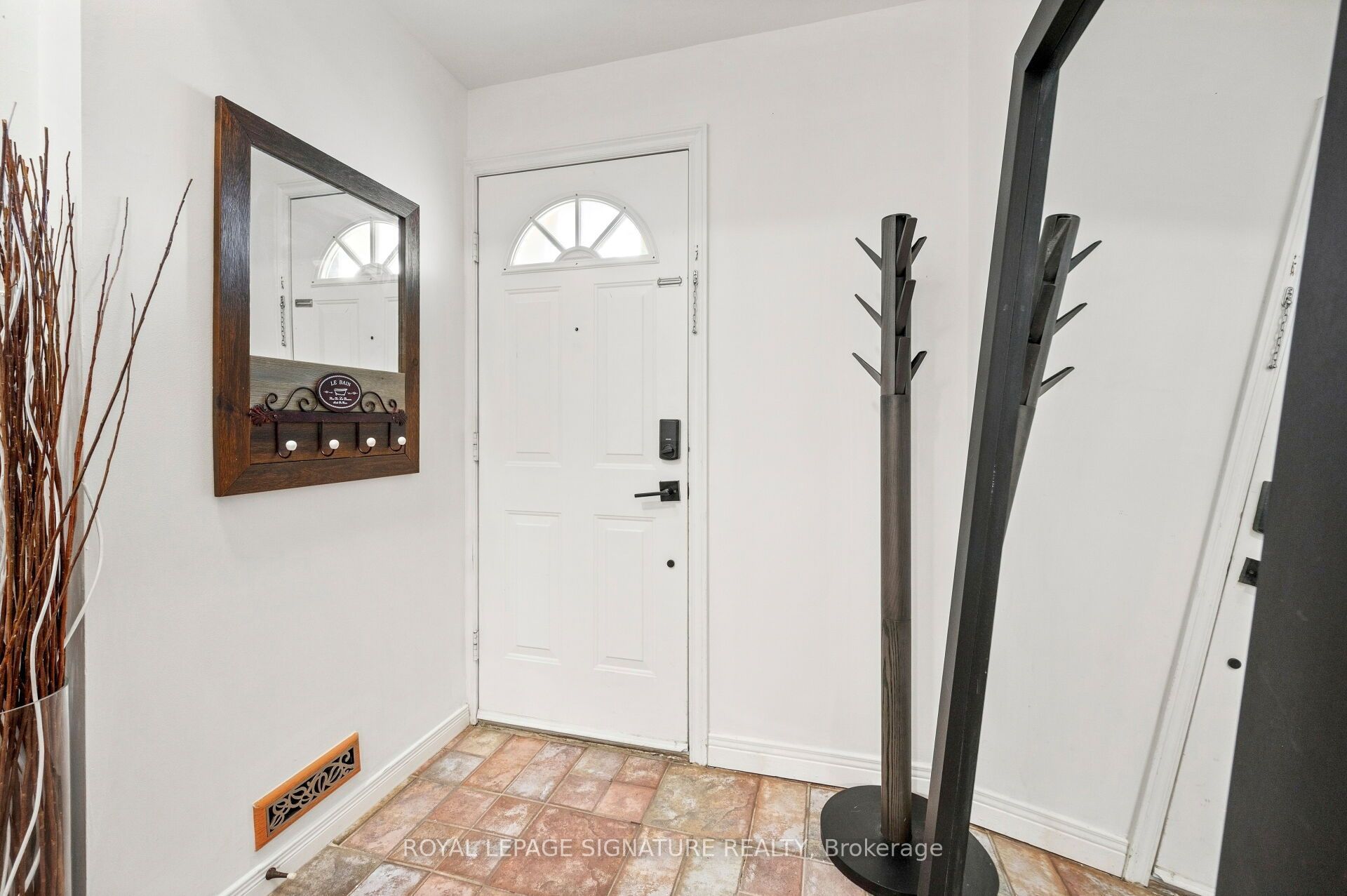 1221 Dundix Road 132 Property Photo 5