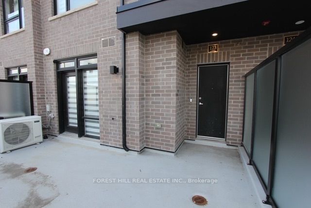 1585 Rose Way 123 Property Photo 3