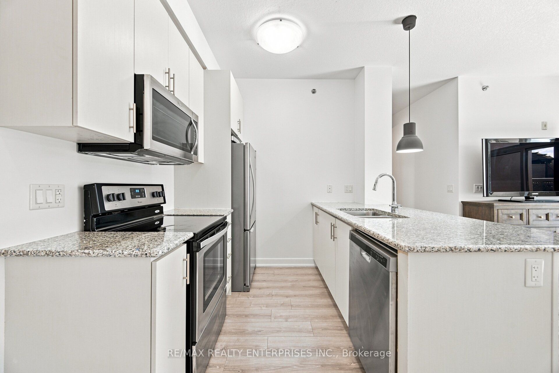 2486 Old Bronte Road 203 Property Photo 3