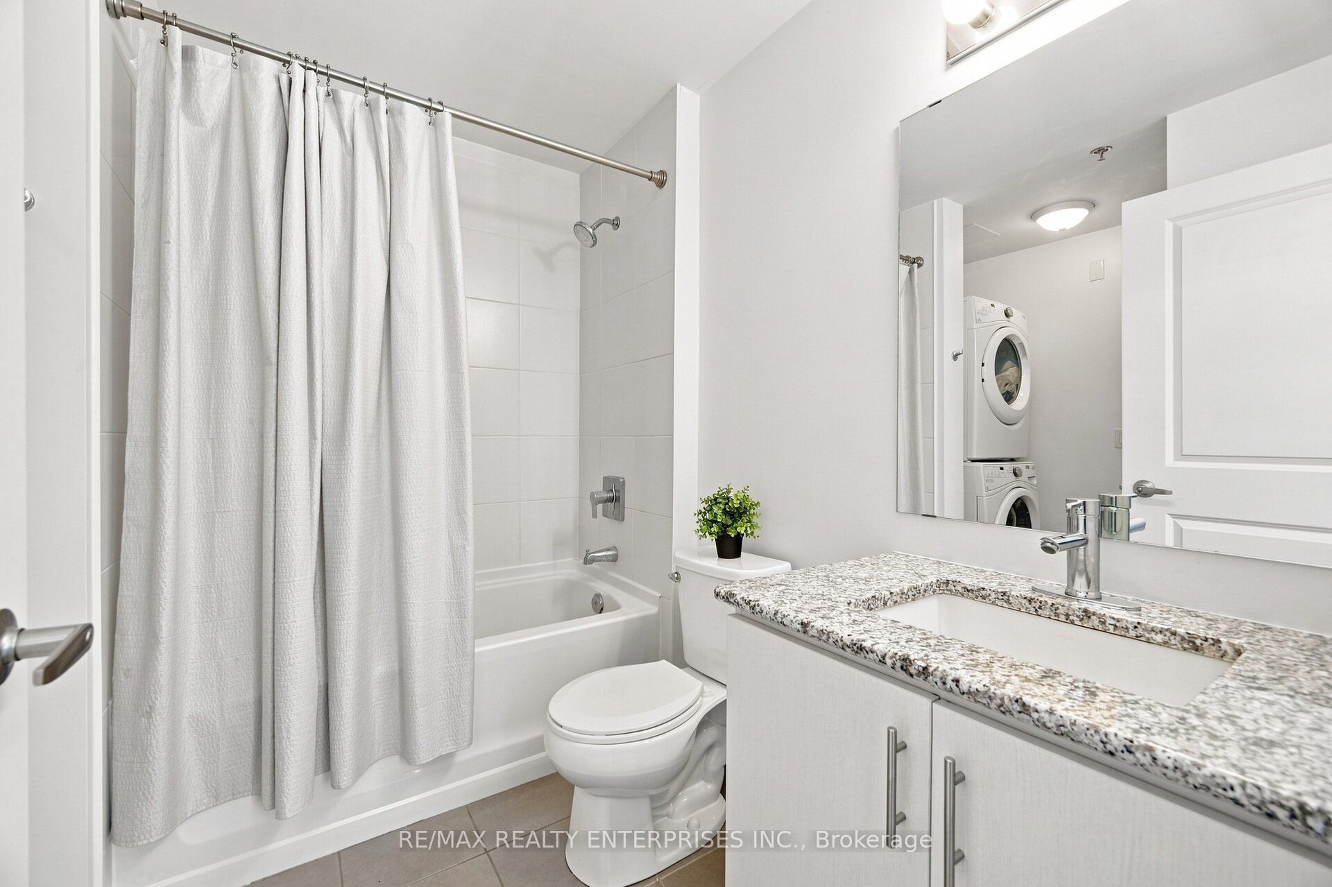 2486 Old Bronte Road 203 Property Photo 10