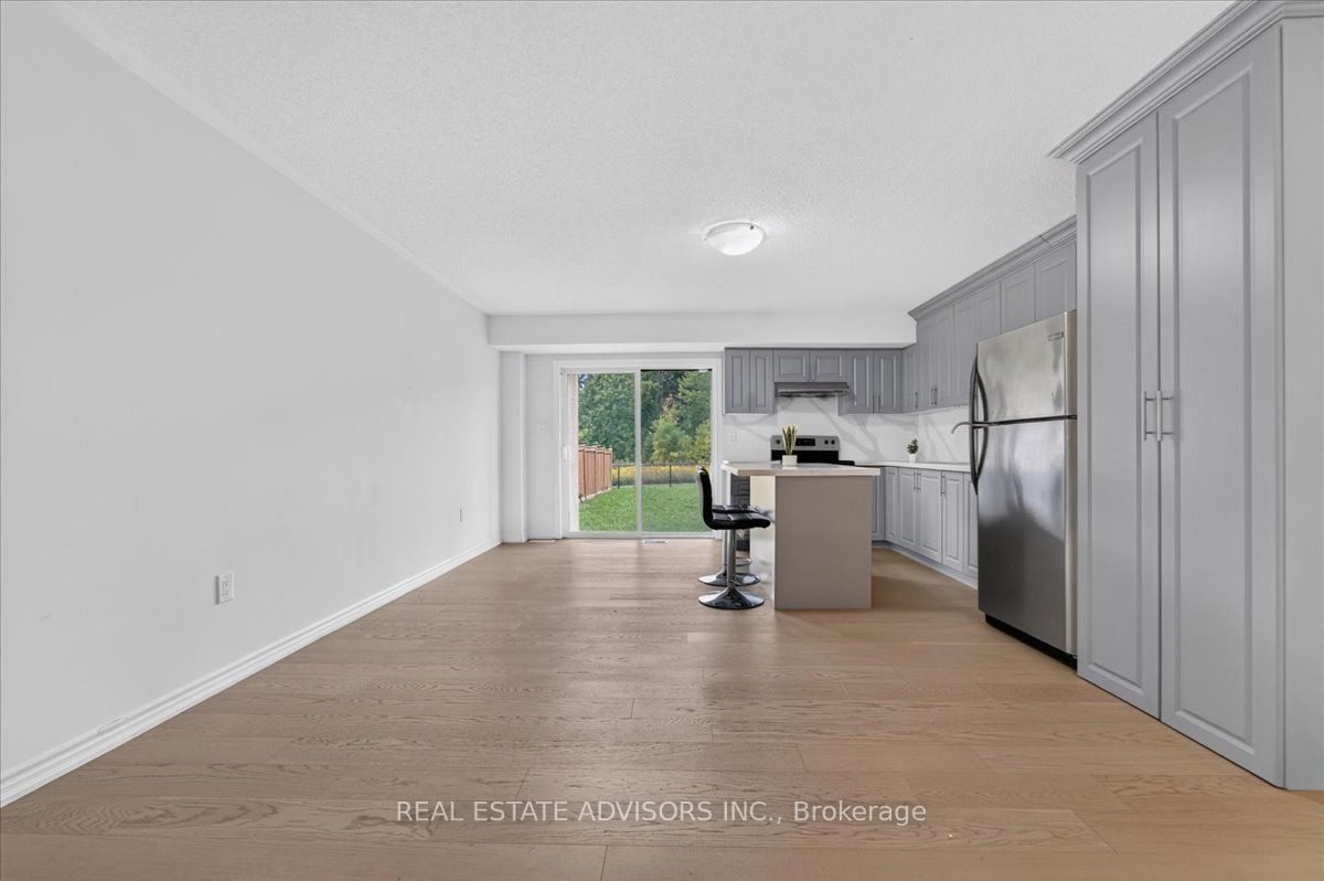 574 Queen Mary Drive Property Photo 42