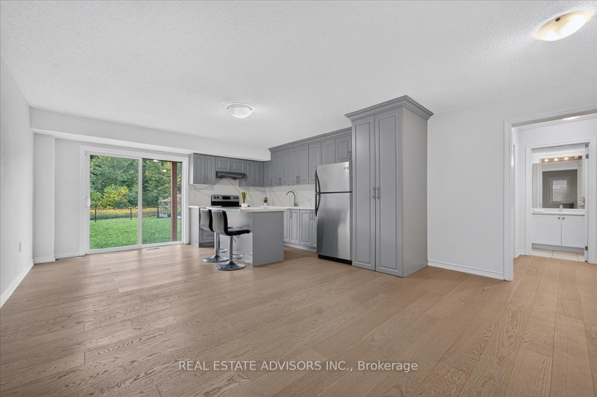 574 Queen Mary Drive Property Photo 43