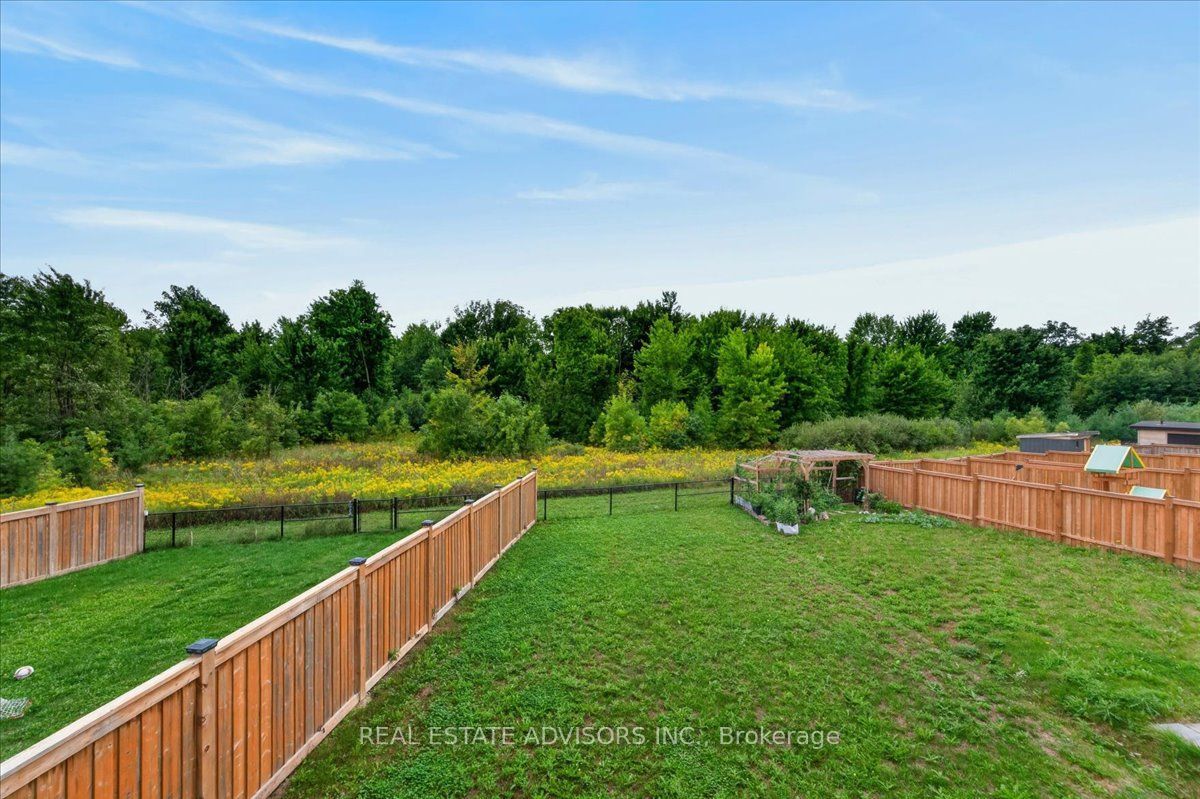 574 Queen Mary Drive Property Photo 49
