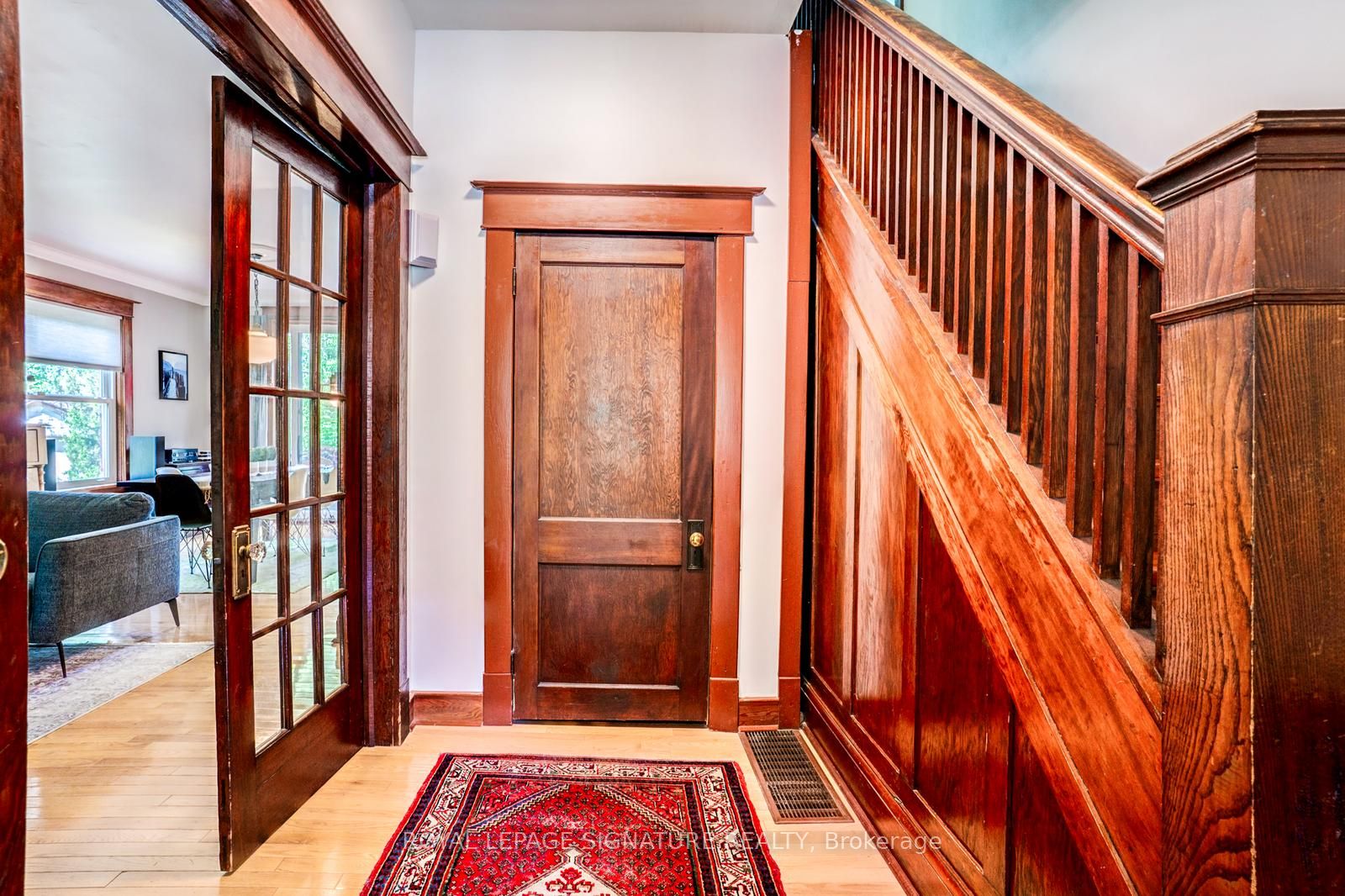 50 Rosedale Avenue W Property Photo 6