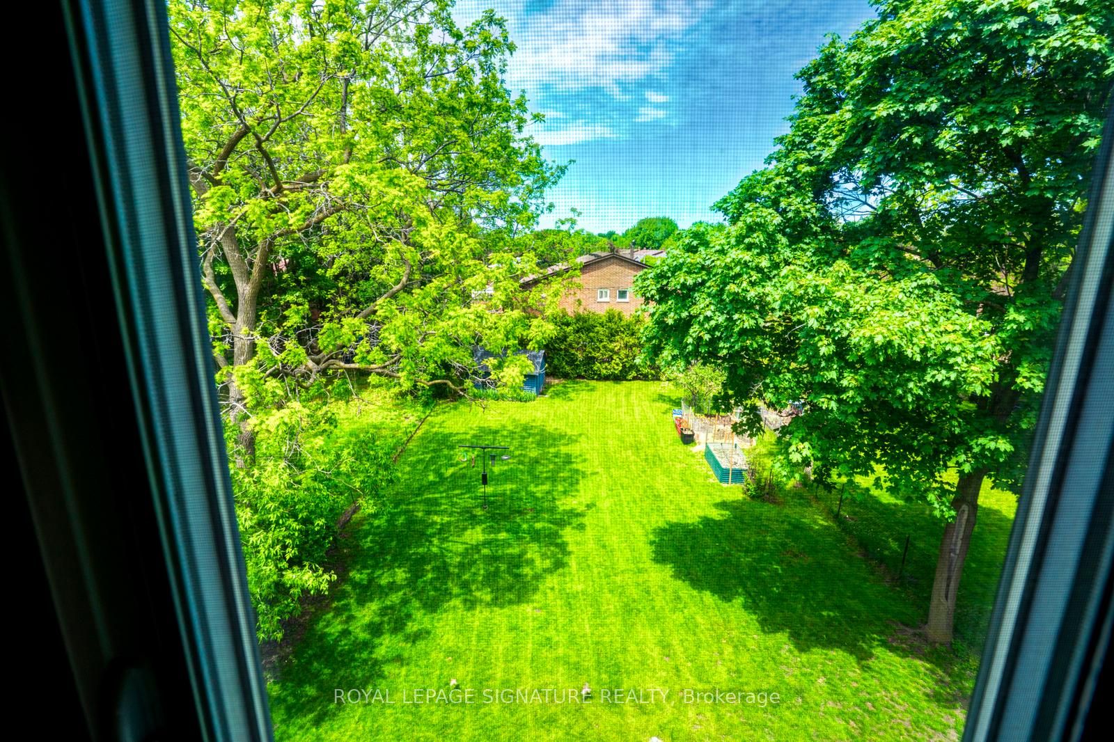 50 Rosedale Avenue W Property Photo 23