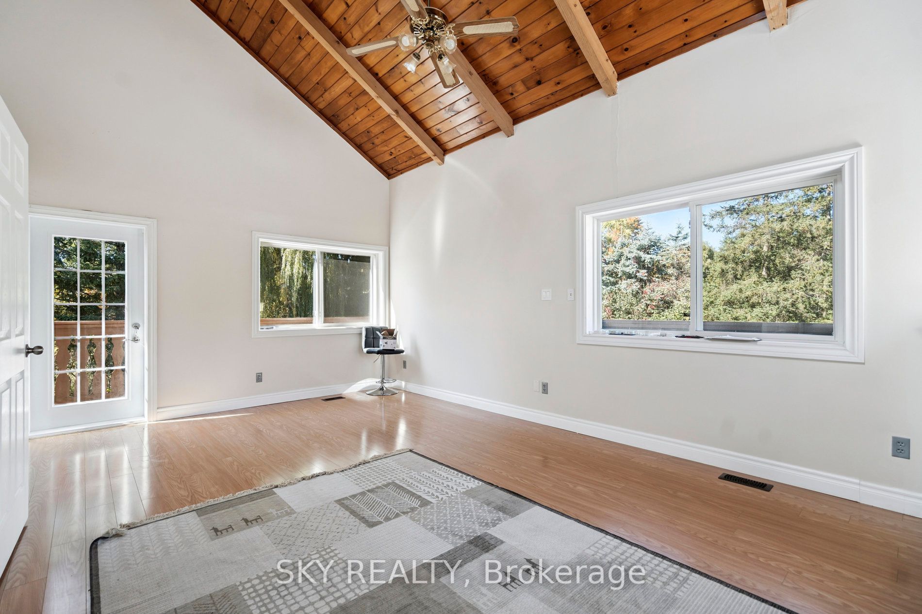 12475 5th Line Property Photo 18