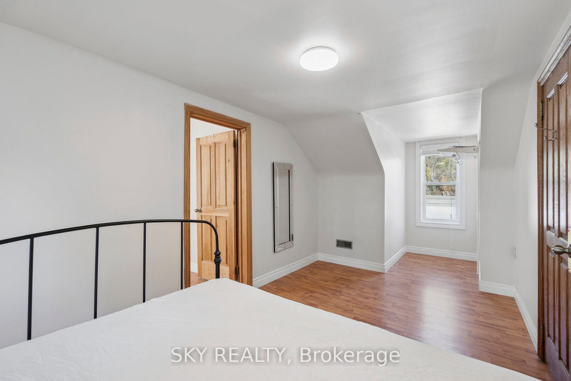 12475 5th Line Property Photo 21