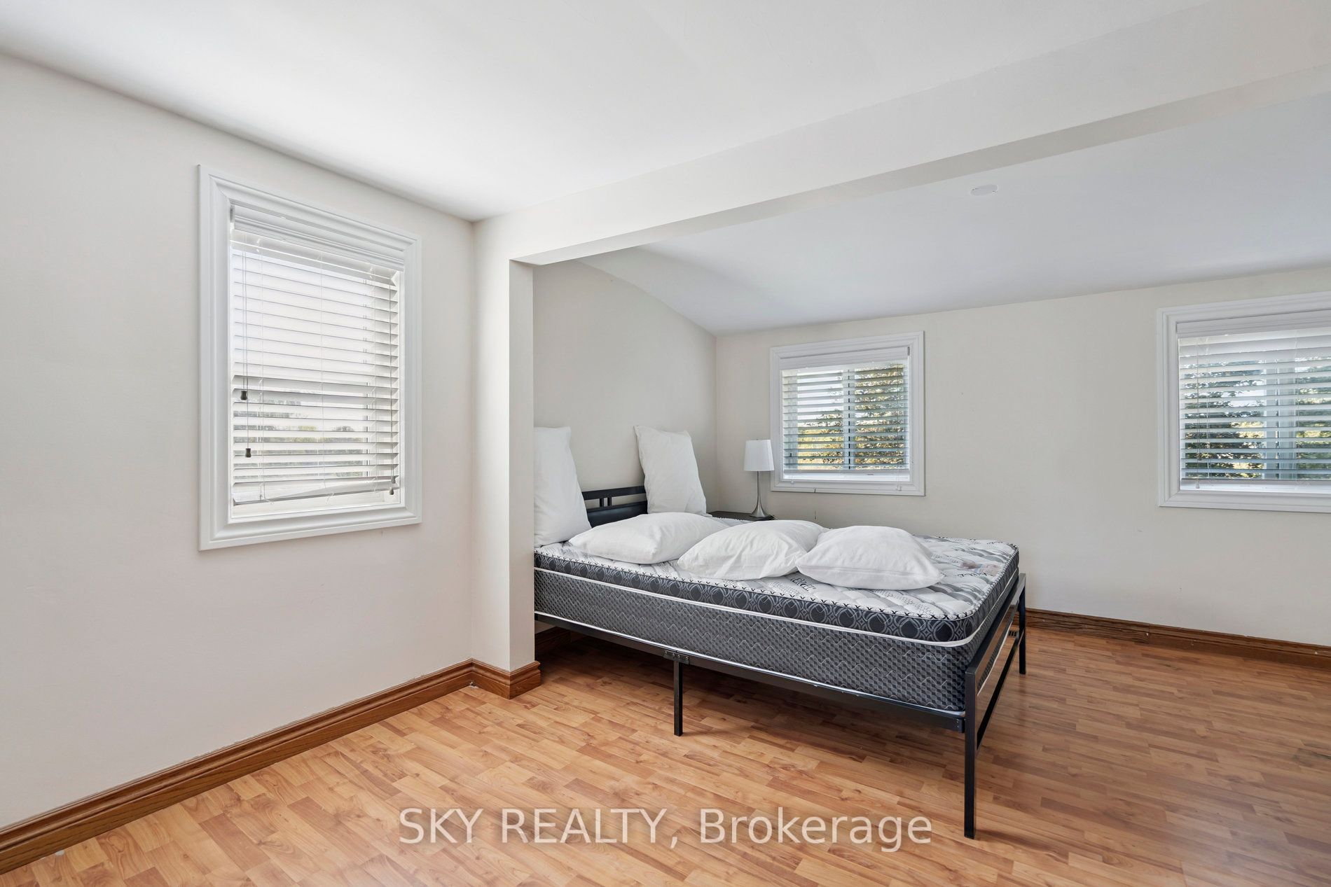 12475 5th Line Property Photo 23