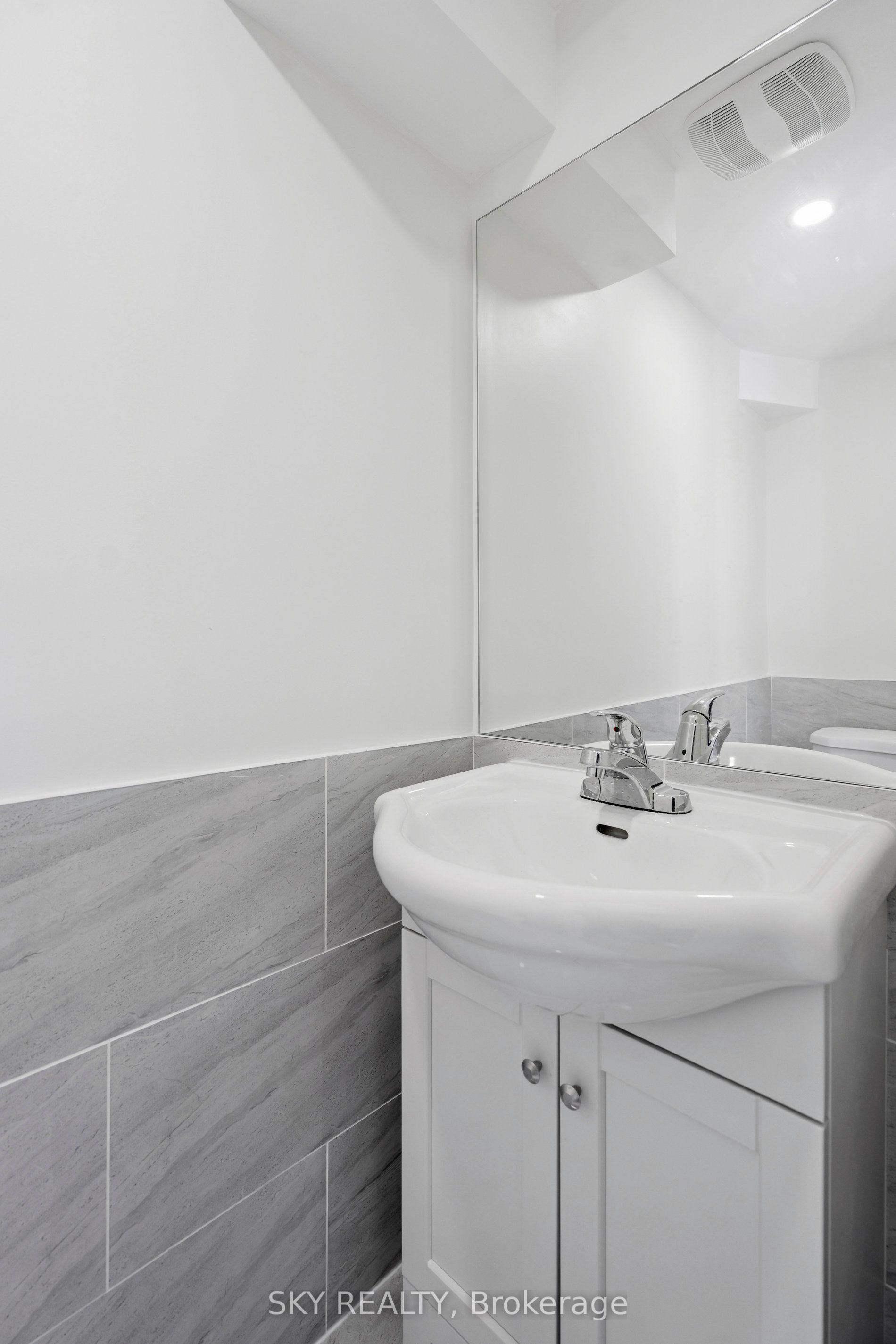 12475 5th Line Property Photo 25