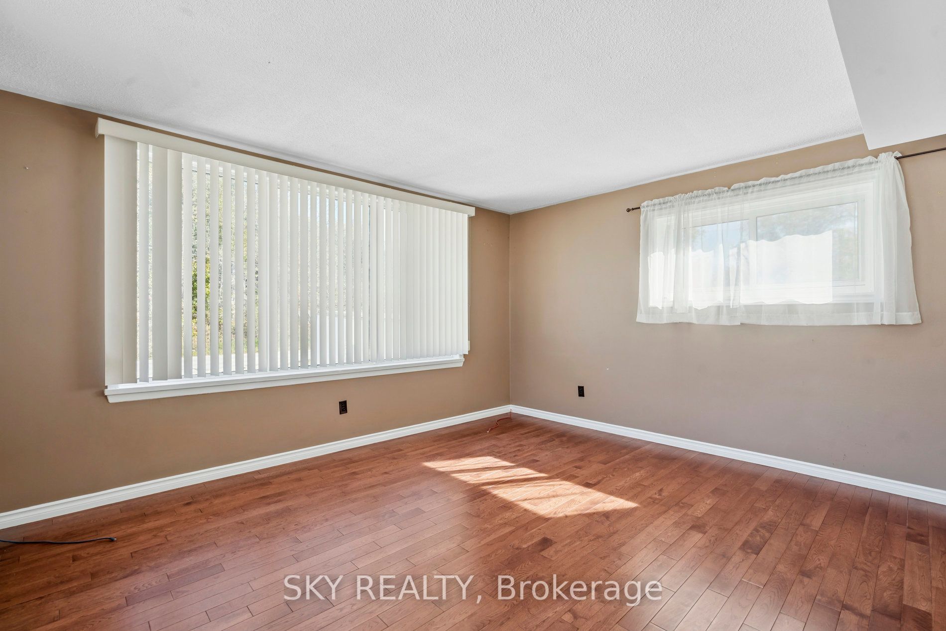 12475 5th Line Property Photo 32